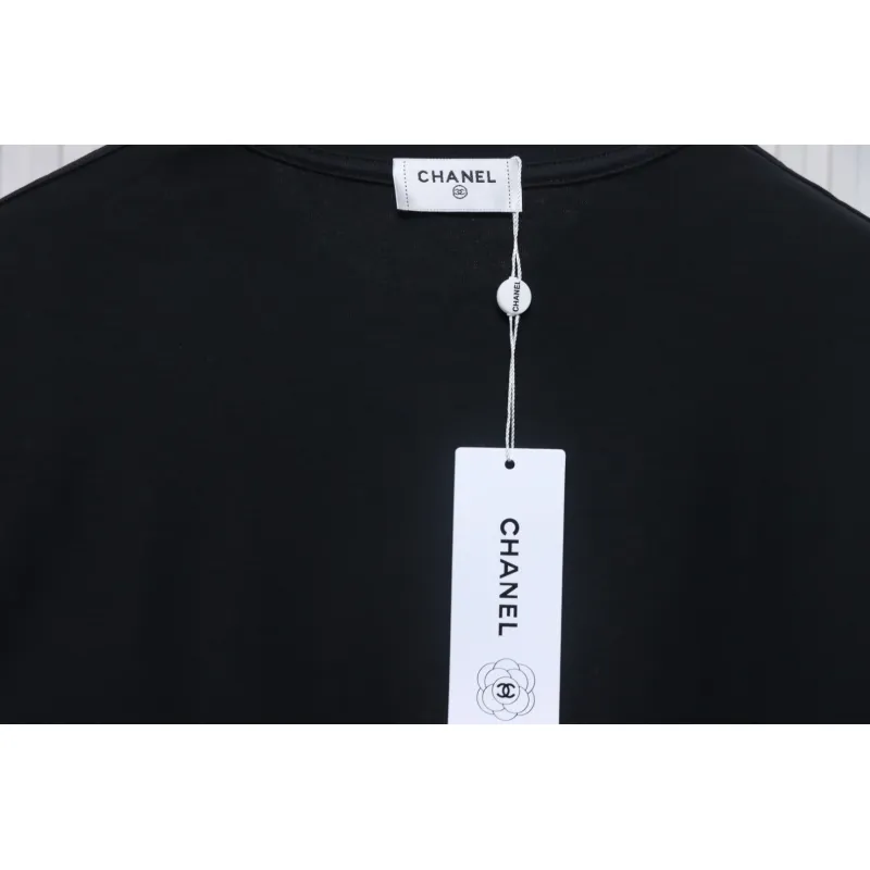 Chanel 24ss heart short-sleeved T-shirt Black