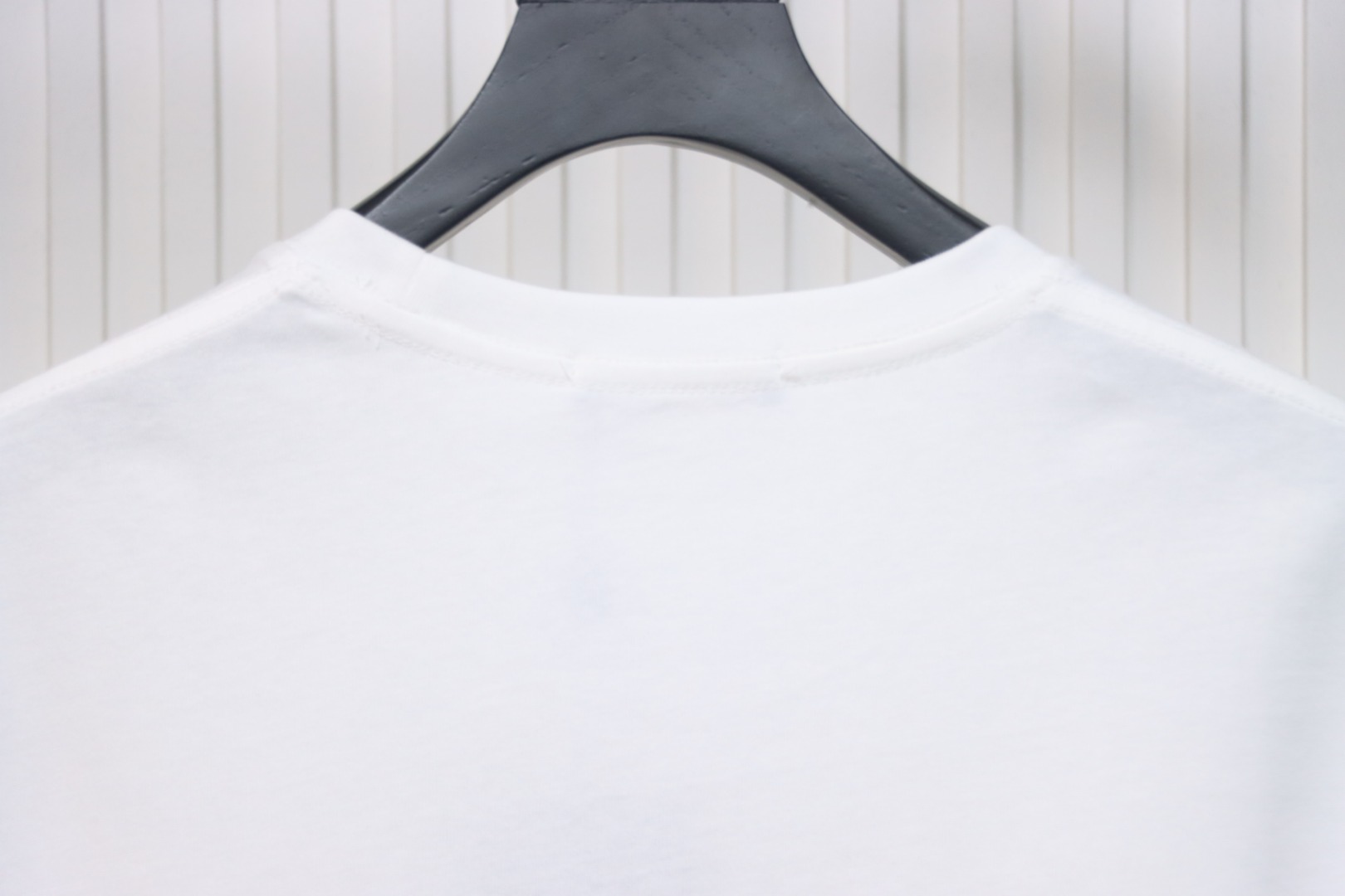 Louis Vuitton LV 25SS flocked logo short-sleeved T-shirt White