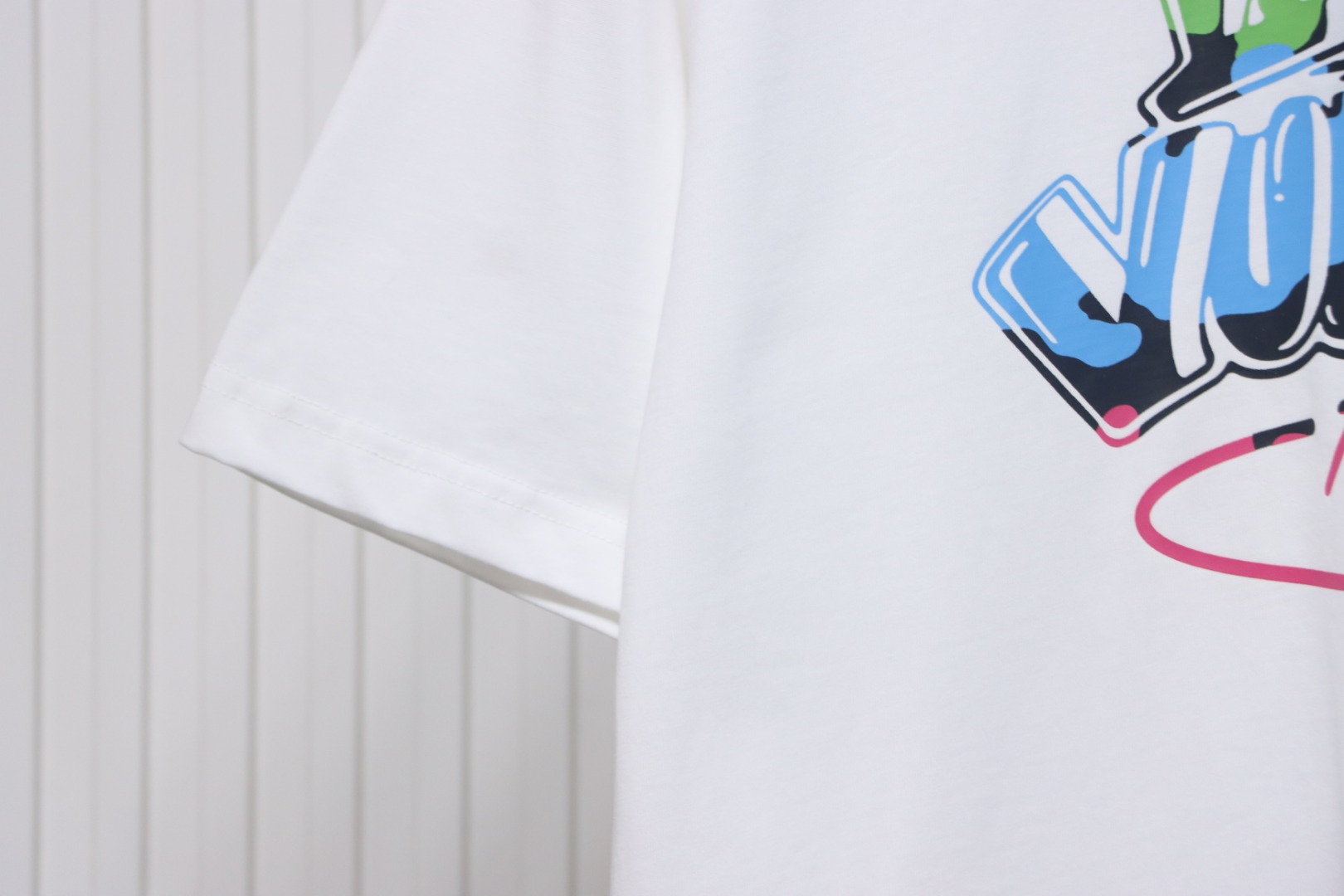 Louis Vuitton colorful letter logo print short sleeve white