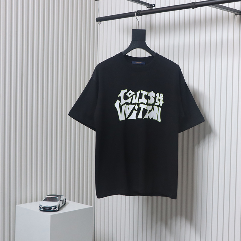 Louis Vuitton 2025ss Lettering Round Neck Short Sleeve Black