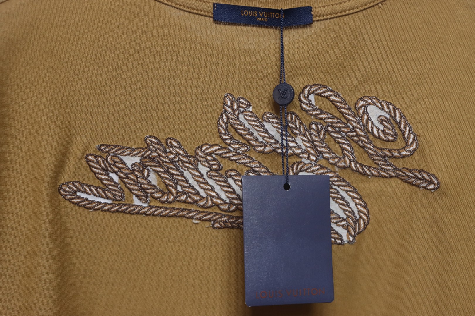 Louis Vuitton 2025ss rope embroidery short sleeves khaki