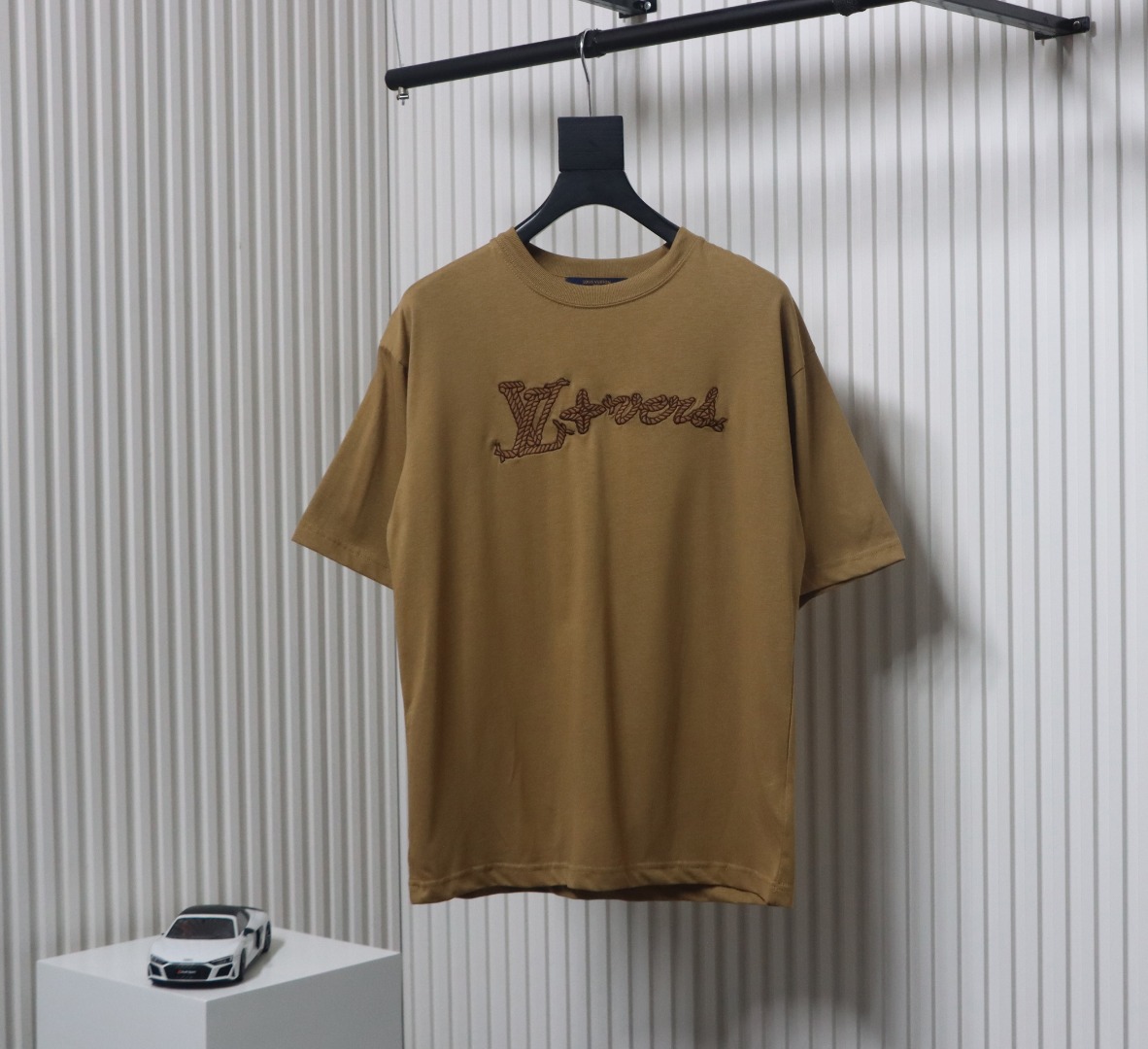 Louis Vuitton 2025ss rope embroidery short sleeves khaki
