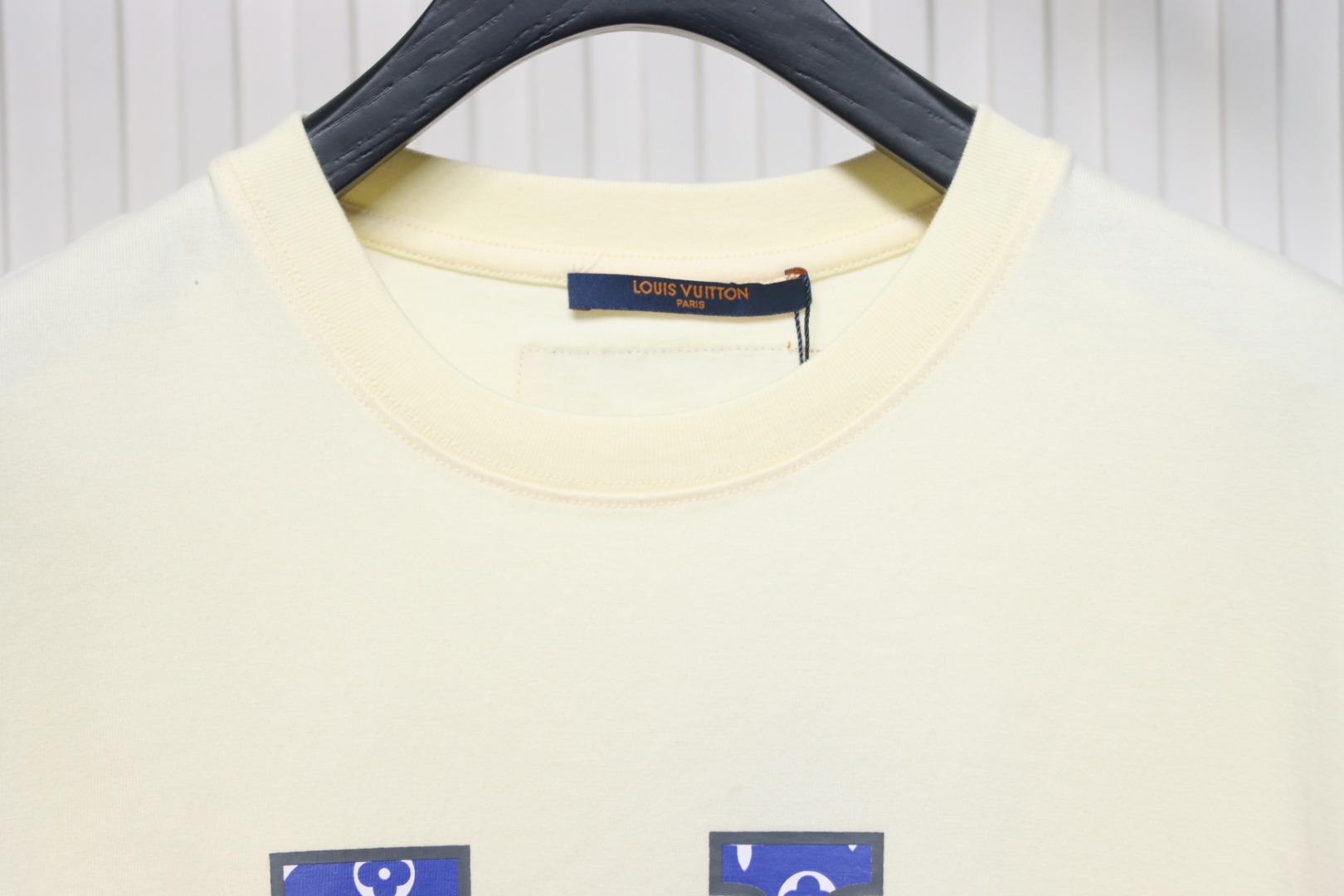 Louis Vuitton 23ss monogram logo printed short sleeves beige