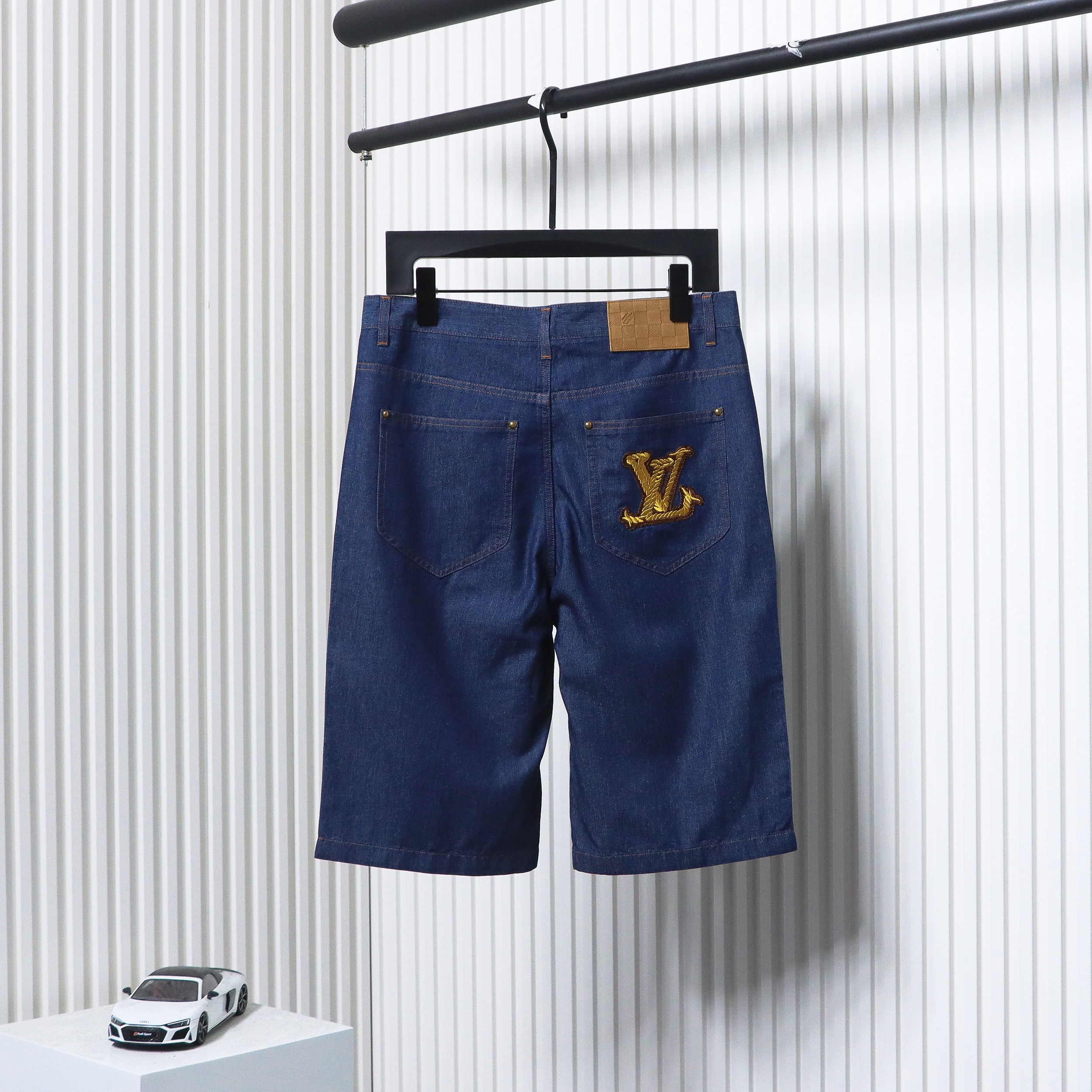 Louis Vuitton 24ss cord embroidered denim shorts