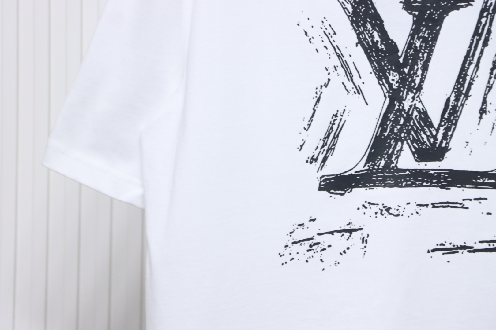 Louis Vuitton 24ss graffiti lettering logo print short sleeve white