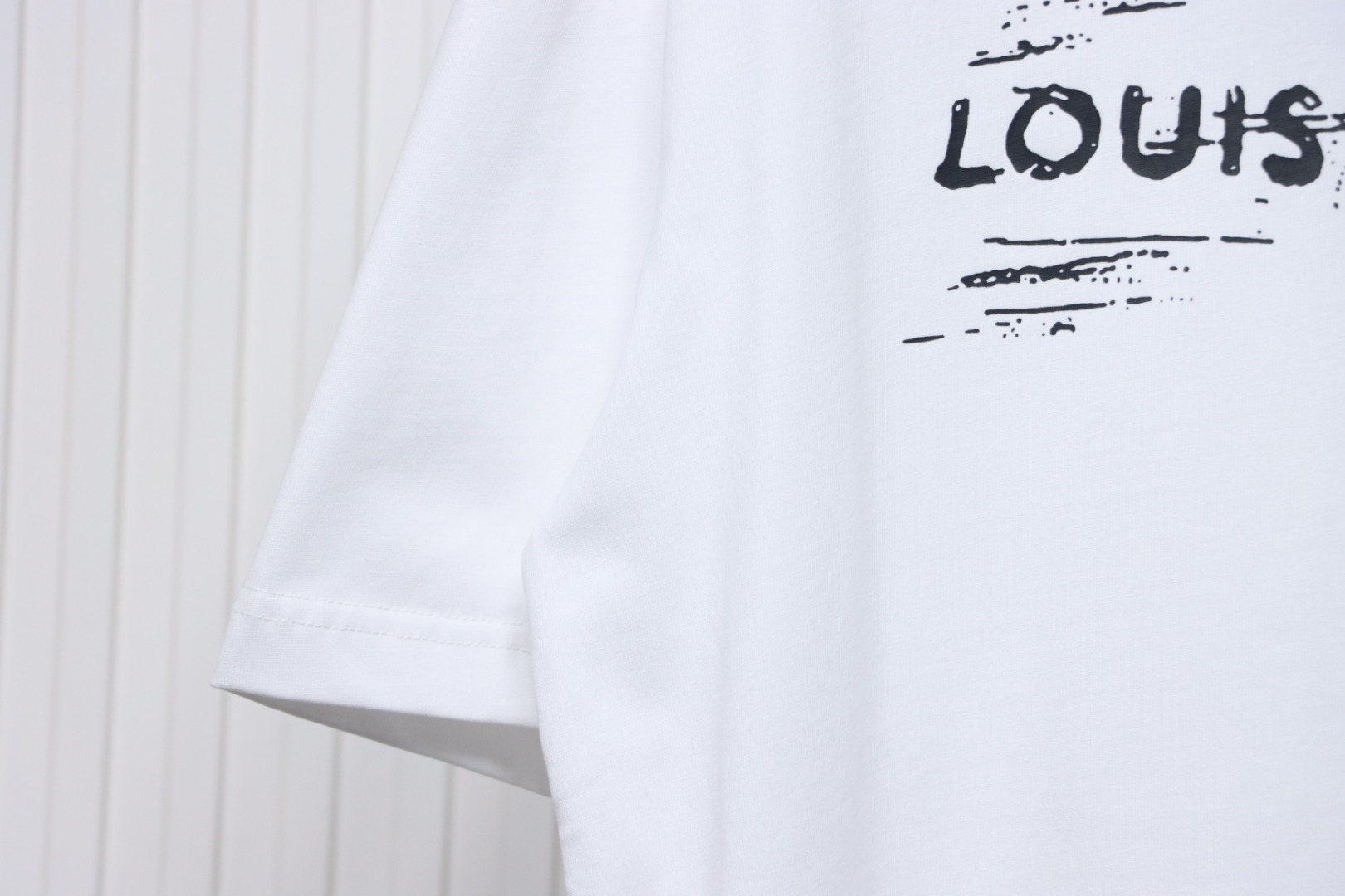 Louis Vuitton 24ss graffiti lettering logo print short sleeve white