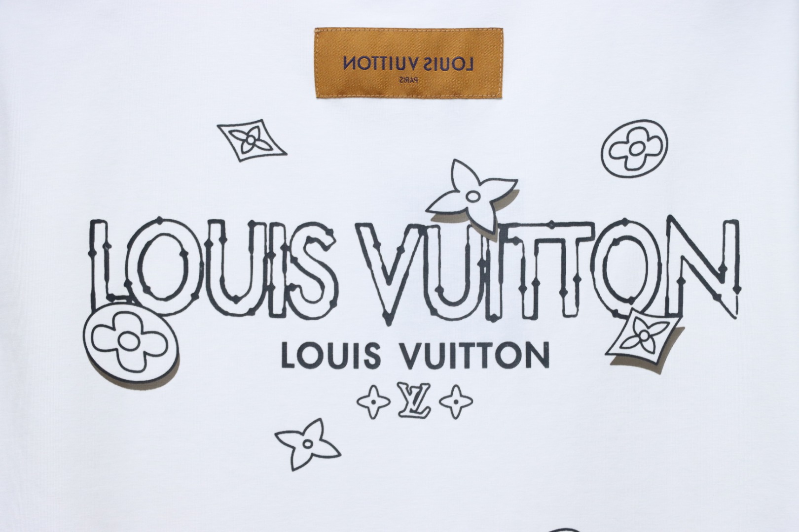 Louis Vuitton 25ss four-leaf clover and back logo print short-sleeved T-shirt white
