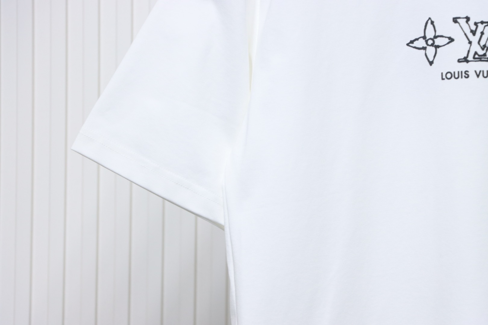 Louis Vuitton 25ss four-leaf clover and back logo print short-sleeved T-shirt white