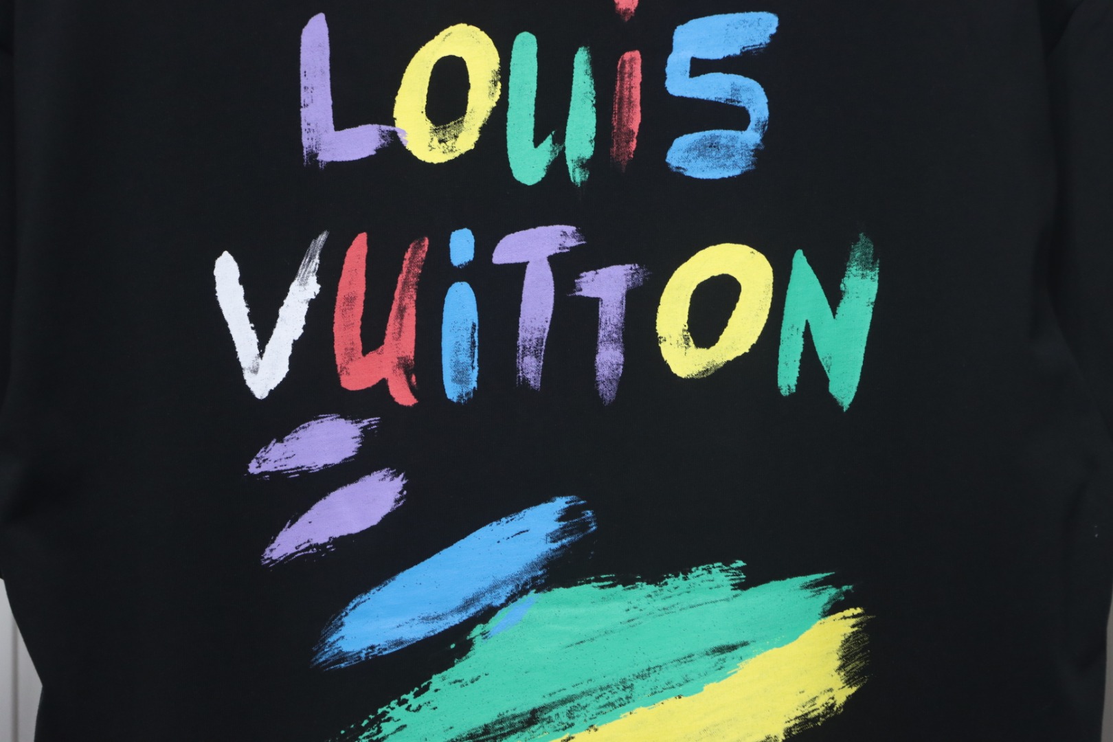 Louis Vuitton 25ss hand-painted colorful logo graffiti short-sleeved T-shirt black
