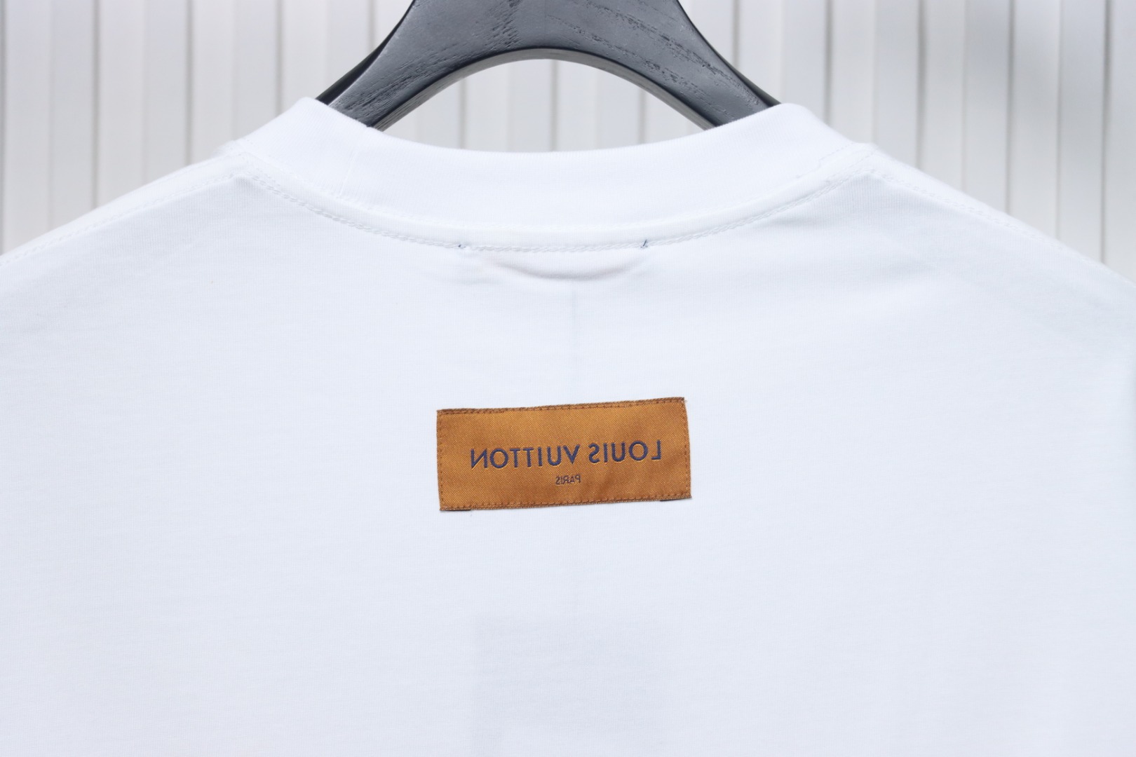 Louis Vuitton 25ss LV collar graffiti letter print large logo short sleeve T-shirt White