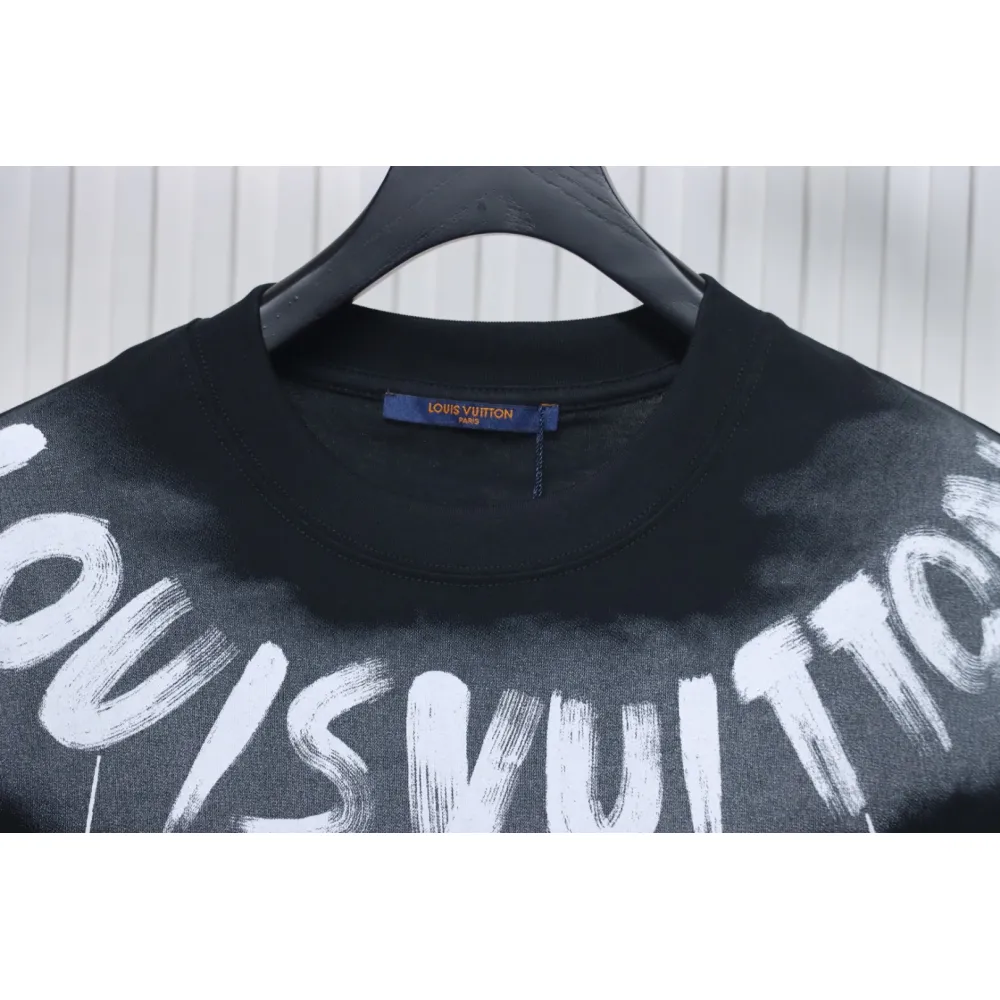 Louis Vuitton 25ss neckline graffiti letter print large logo short sleeve T-shirt black