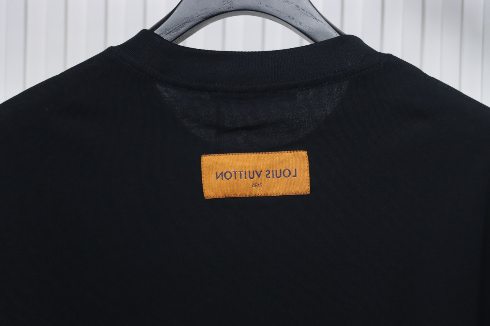 Louis Vuitton 25ss neckline graffiti letter print large logo short sleeve T-shirt black