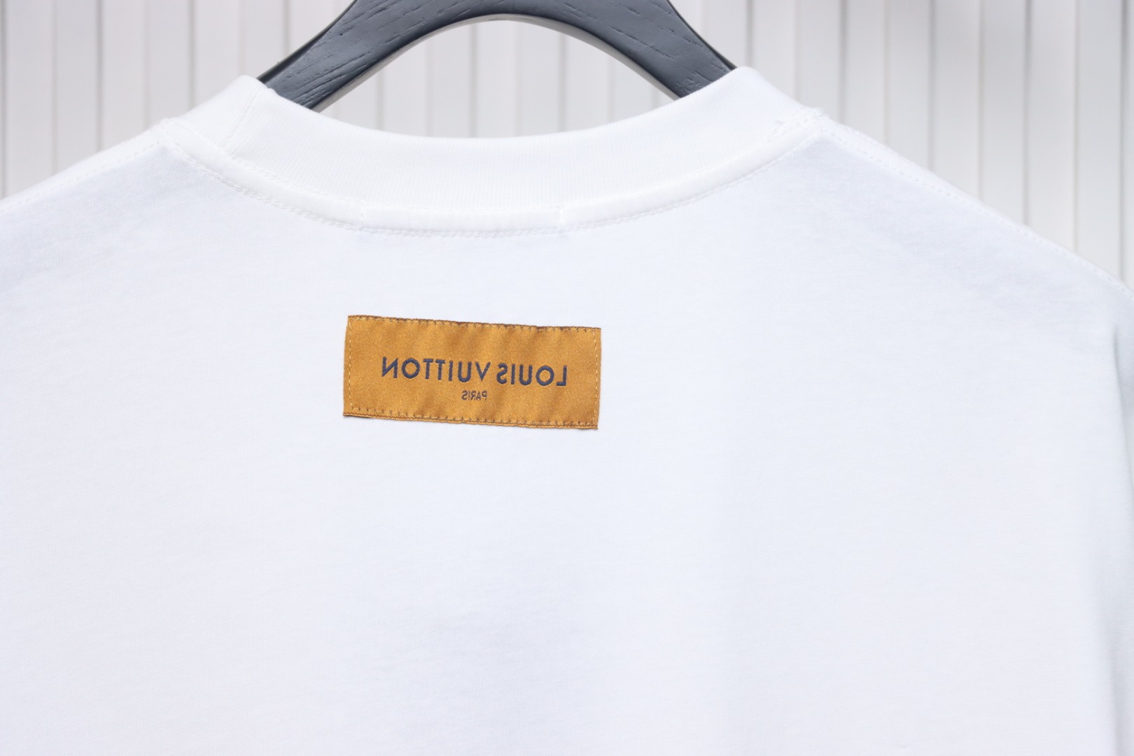 Louis Vuitton ✖ Pharrell joint handmade pearl embroidered short-sleeved T-shirt