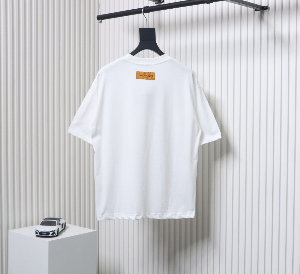 Louis Vuitton ✖ Pharrell joint handmade pearl embroidered short-sleeved T-shirt