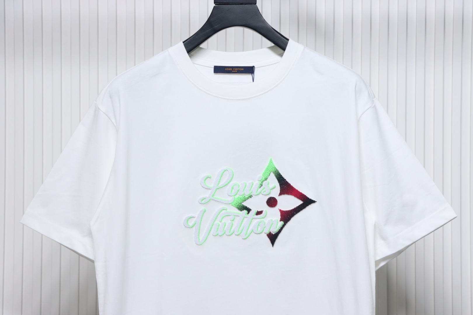 Louis Vuitton Colorful Gradient Logo Toothbrush Embroidered Short Sleeve T-shirt White