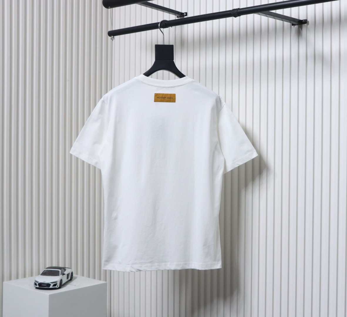 Louis Vuitton Colorful Gradient Logo Toothbrush Embroidered Short Sleeve T-shirt White
