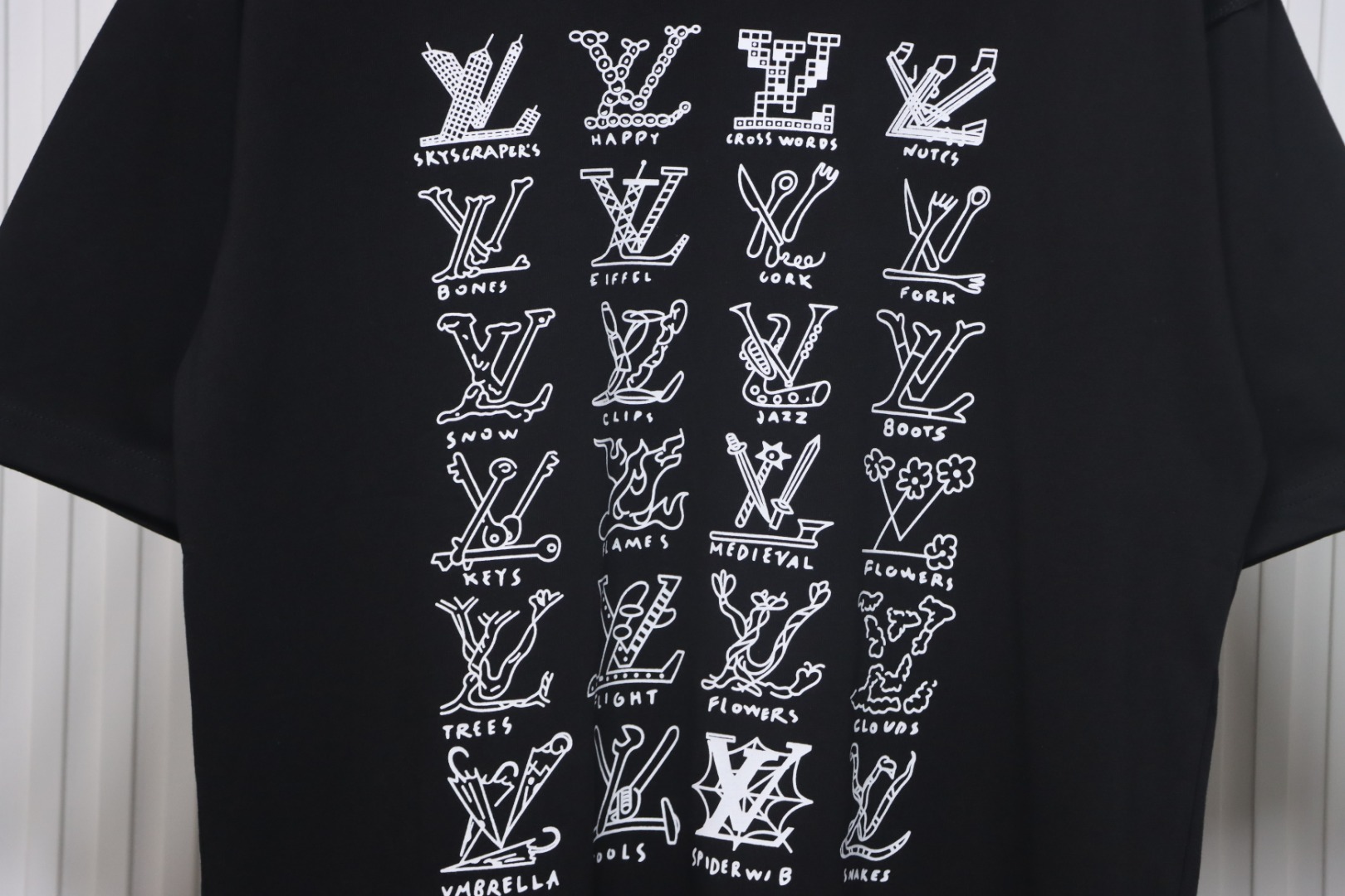 Louis Vuitton full letter logo print short sleeve black
