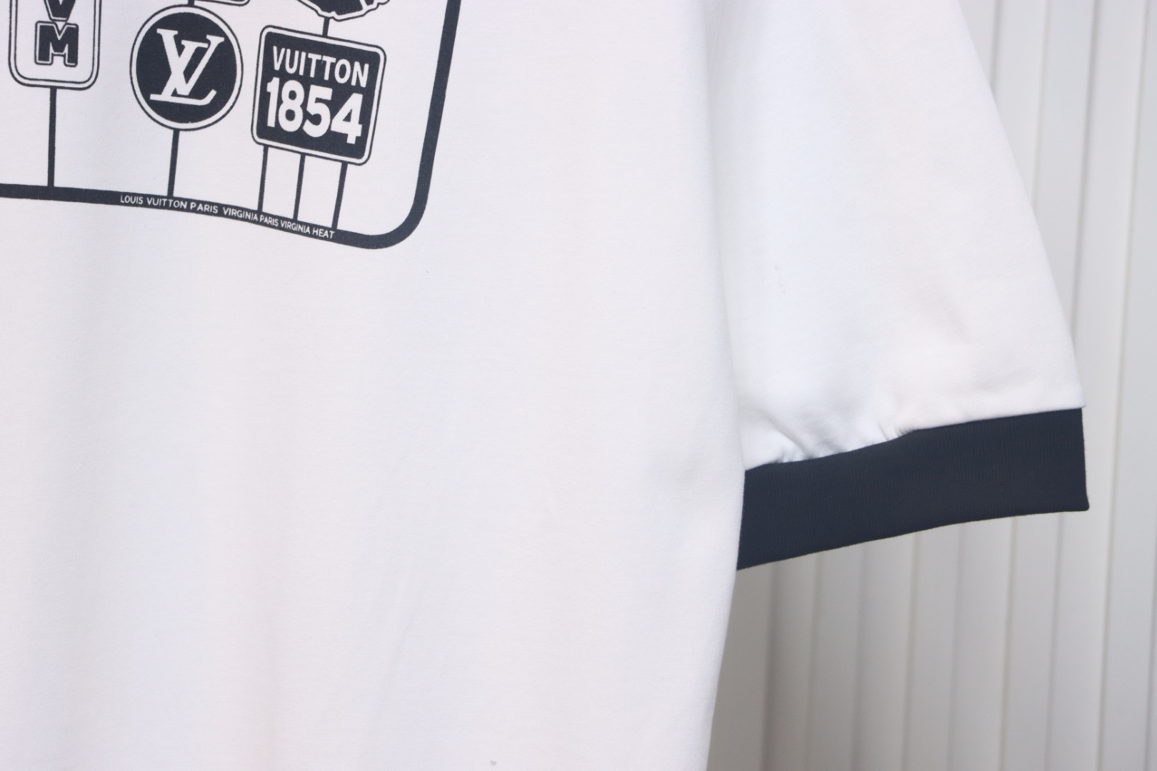 Louis Vuitton letter logo road sign print round neck short sleeves