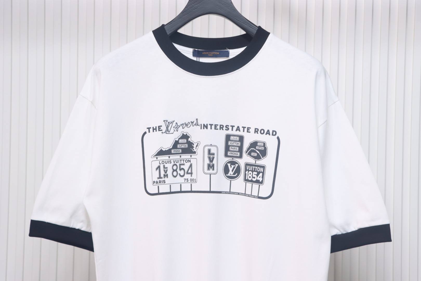 Louis Vuitton letter logo road sign print round neck short sleeves