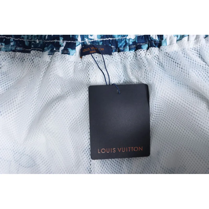 Louis Vuitton LV 24ss coral seagrass print shorts