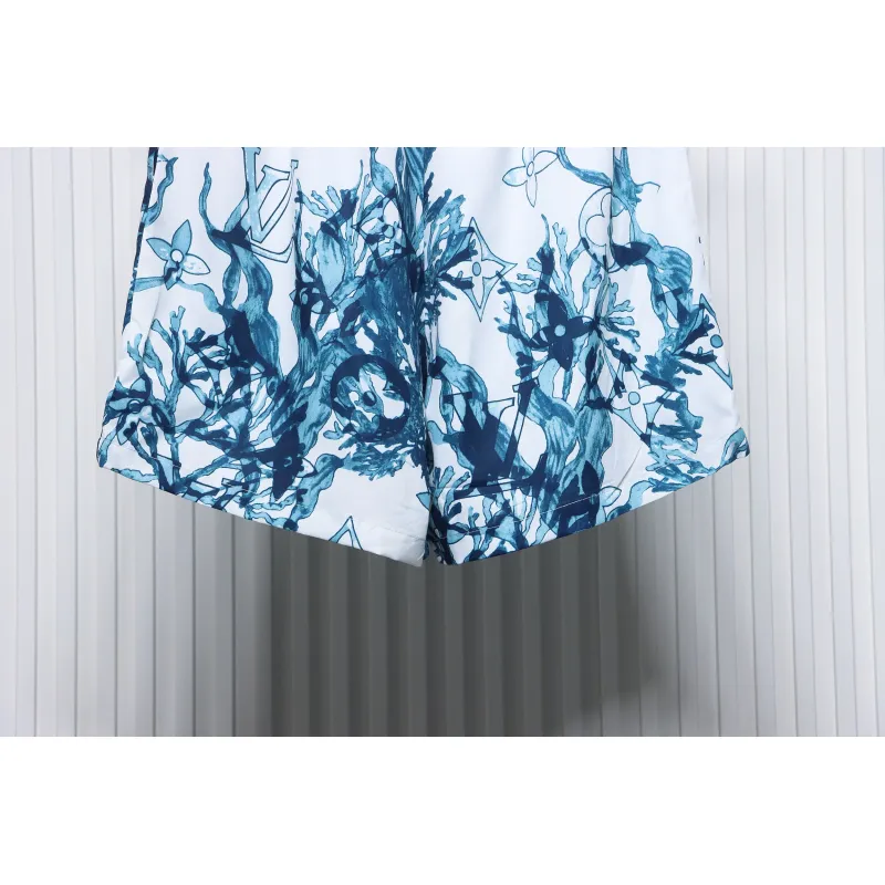 Louis Vuitton LV 24ss coral seagrass print shorts