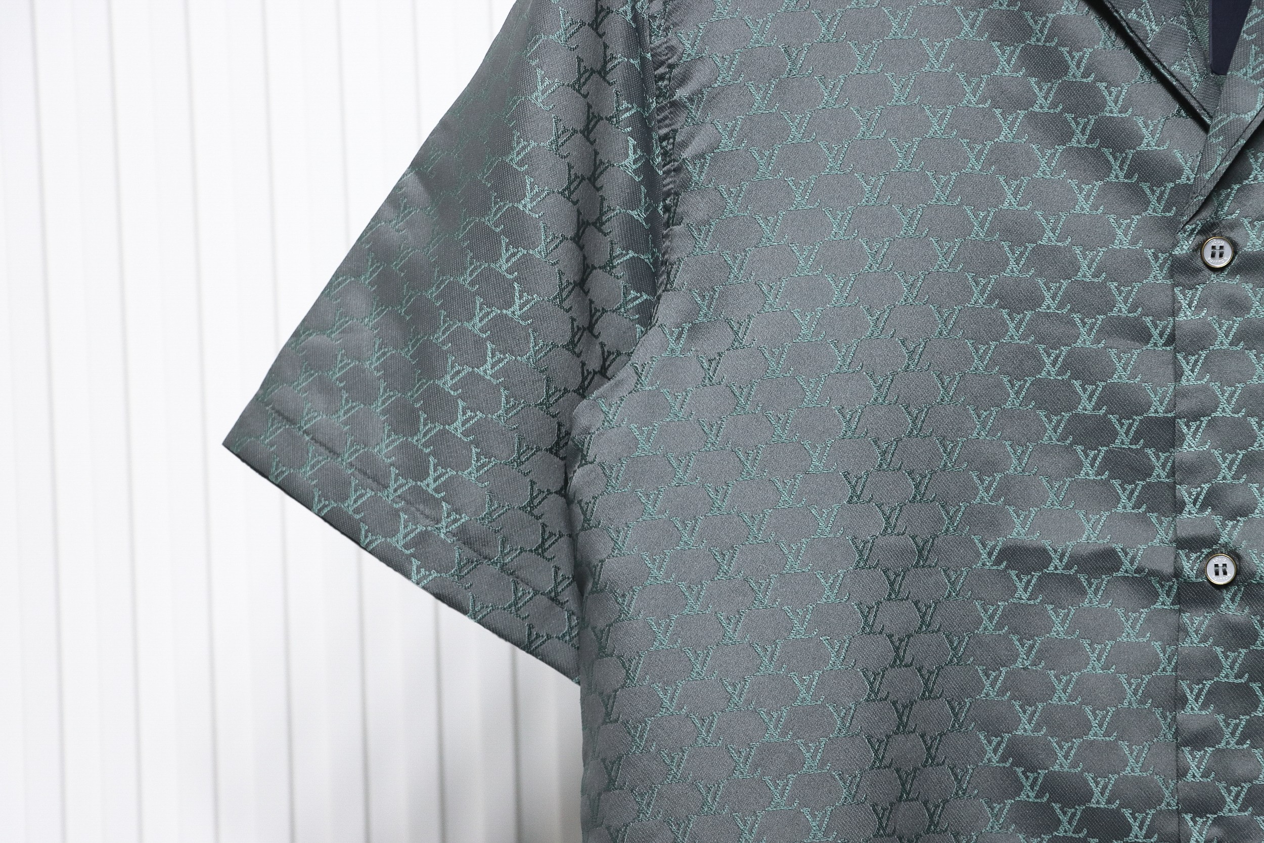 Louis Vuitton LV 24ss jacquard small logo mulberry silk short-sleeved lining