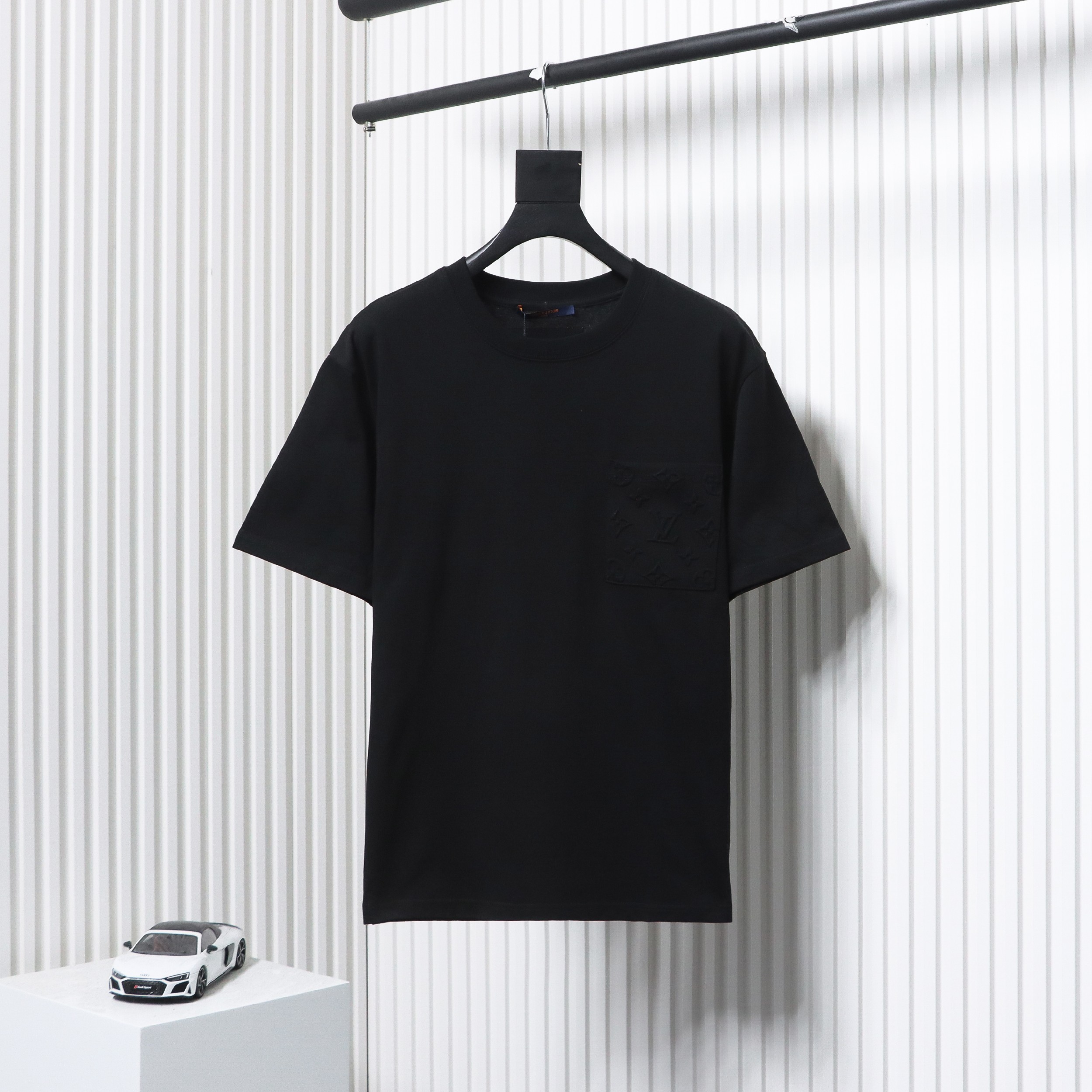 Louis Vuitton LV 24ss Pocket Old Flower Embossed Short Sleeve Black