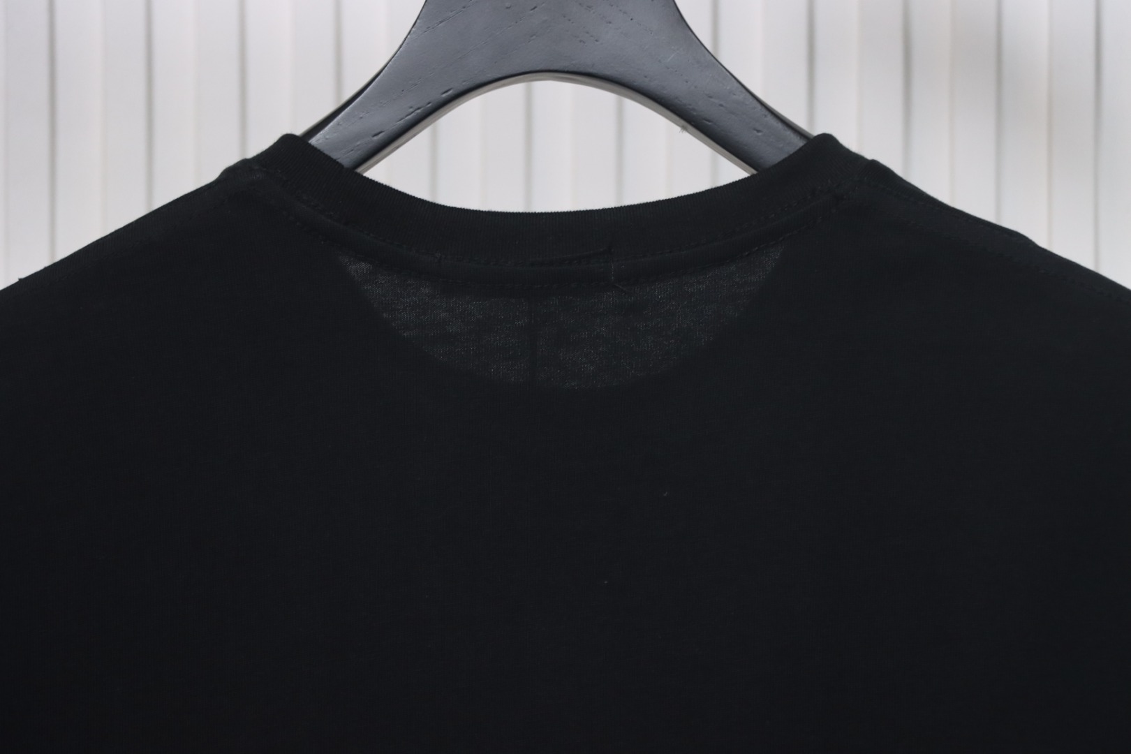 Louis Vuitton LV 25SS damaged letter short-sleeved T-shirt black