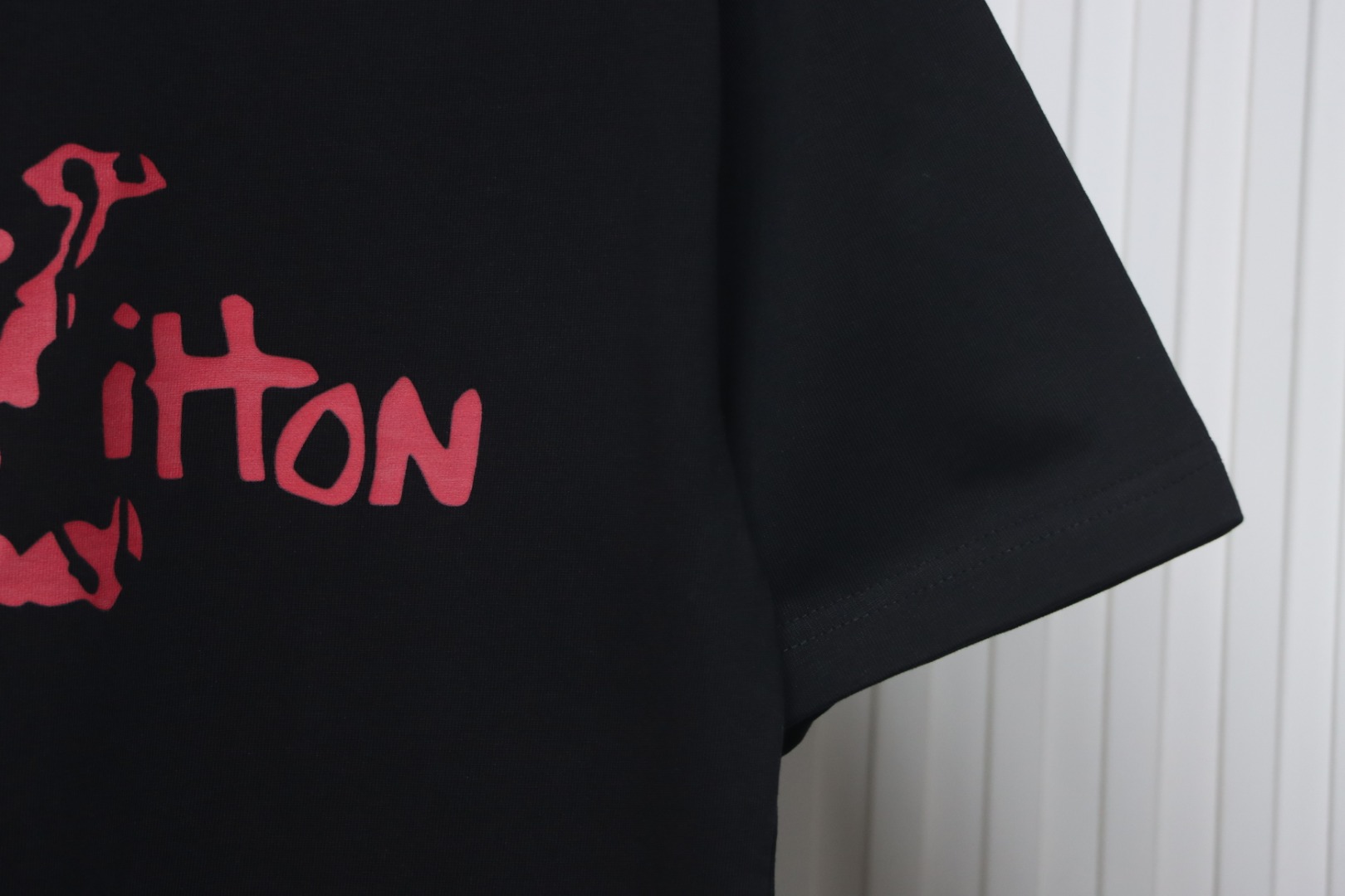 Louis Vuitton LV 25SS damaged letter short-sleeved T-shirt black