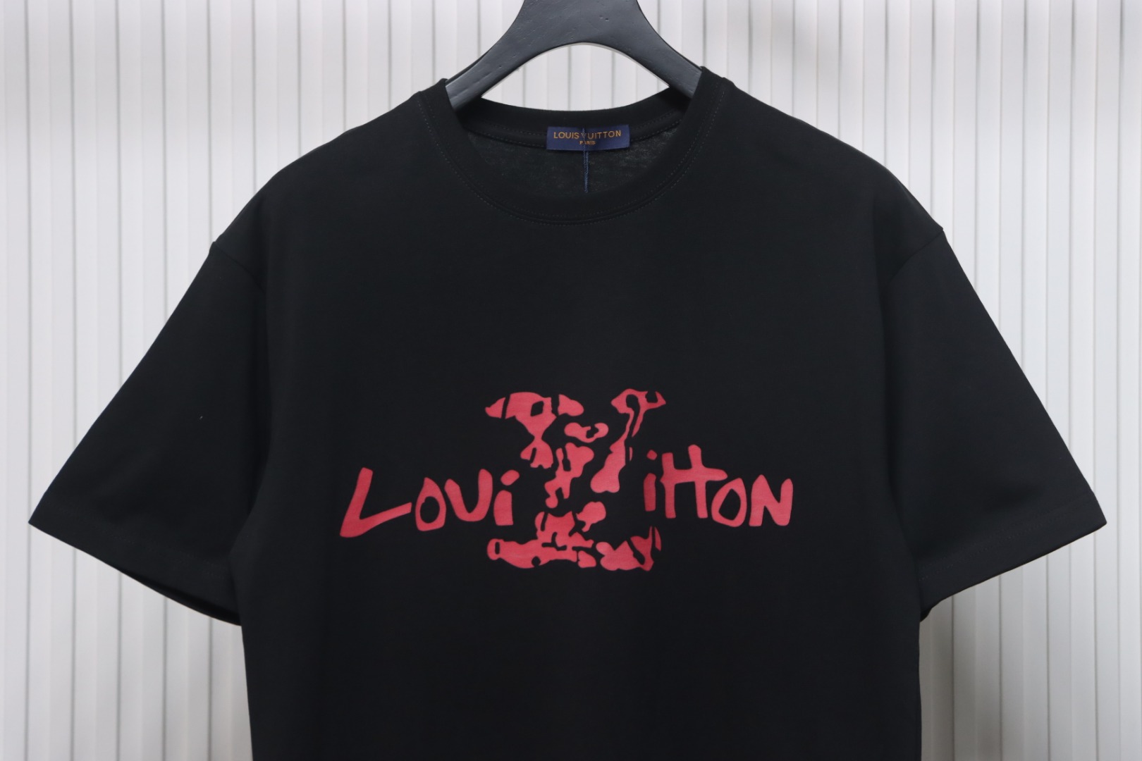 Louis Vuitton LV 25SS damaged letter short-sleeved T-shirt black