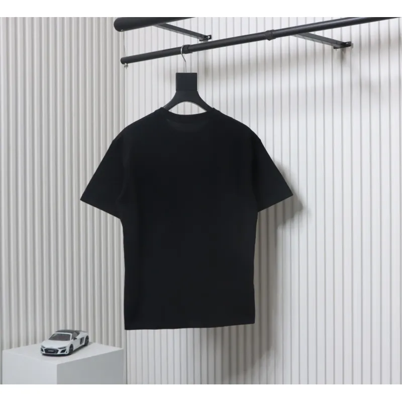 Louis Vuitton LV 25SS damaged letter short-sleeved T-shirt black