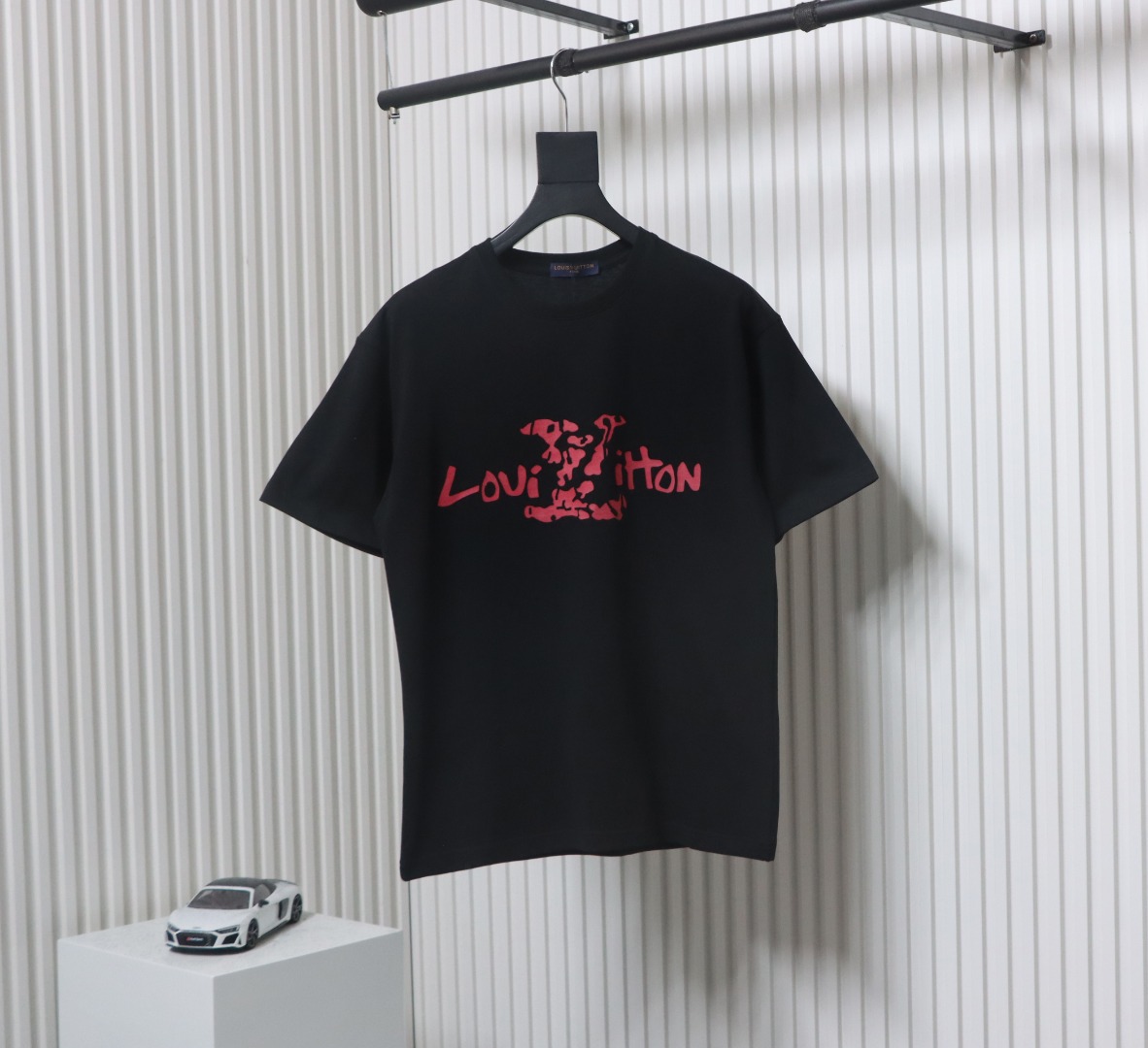 Louis Vuitton LV 25SS damaged letter short-sleeved T-shirt black