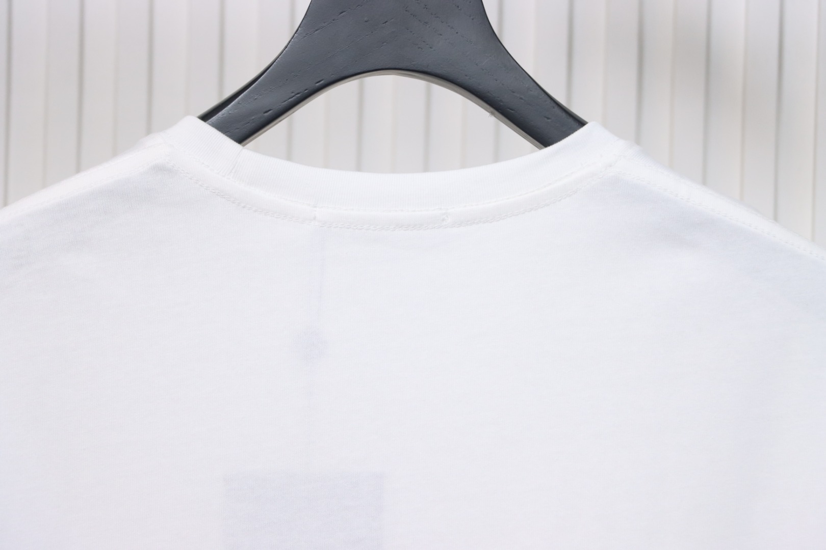 Louis Vuitton LV 25SS damaged letter short-sleeved T-shirt White