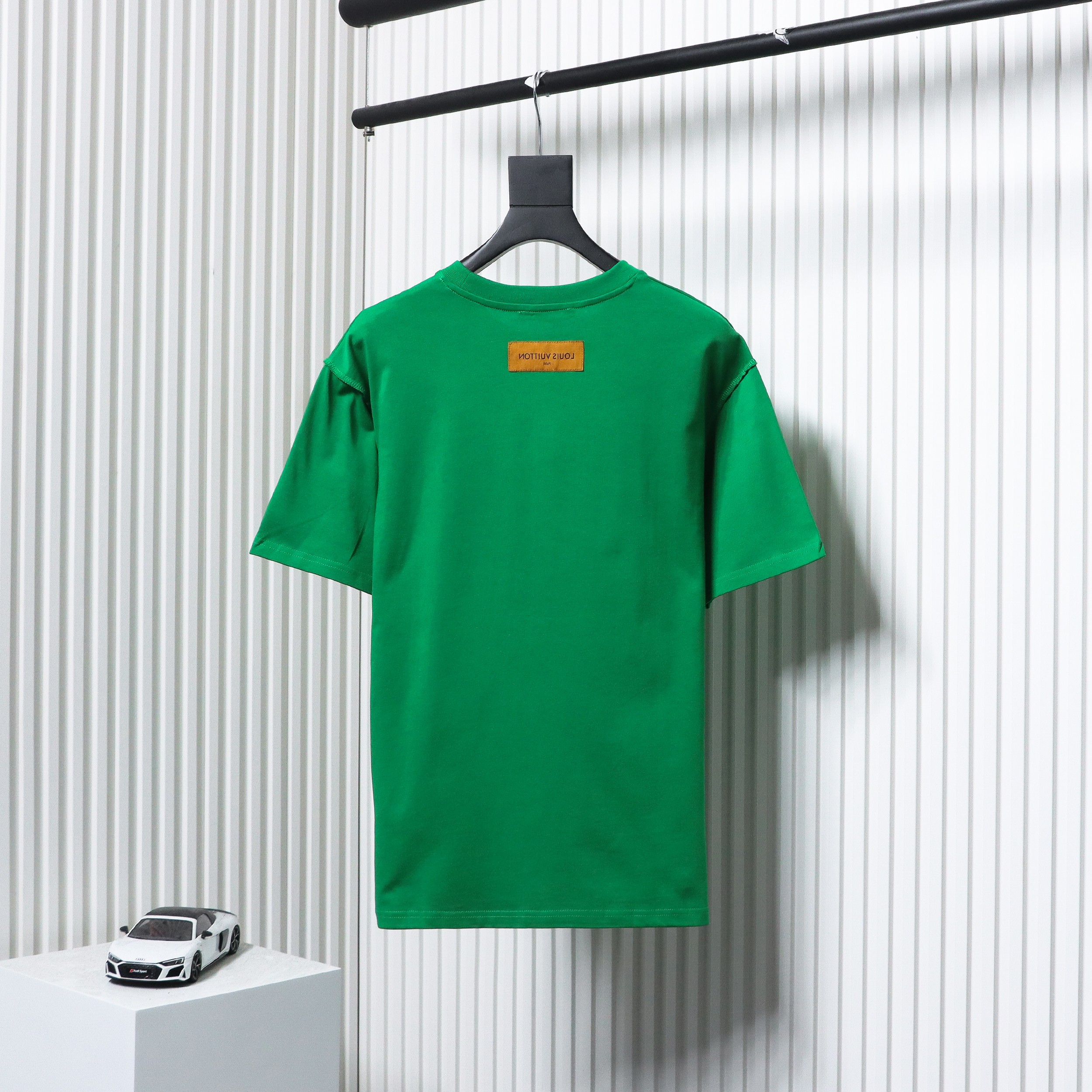 Louis Vuitton LV 3D embossed logo short sleeve Green