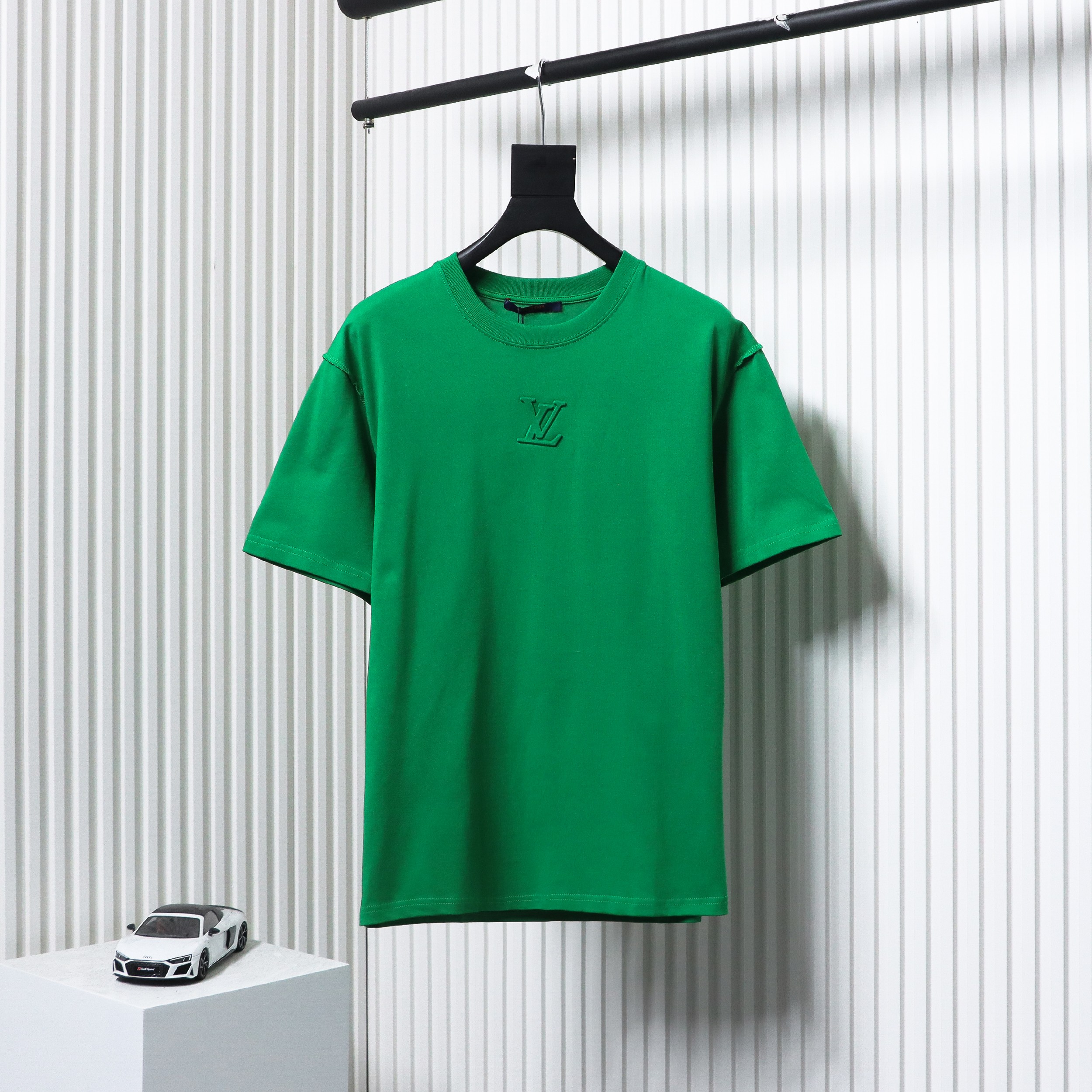 Louis Vuitton LV 3D embossed logo short sleeve Green