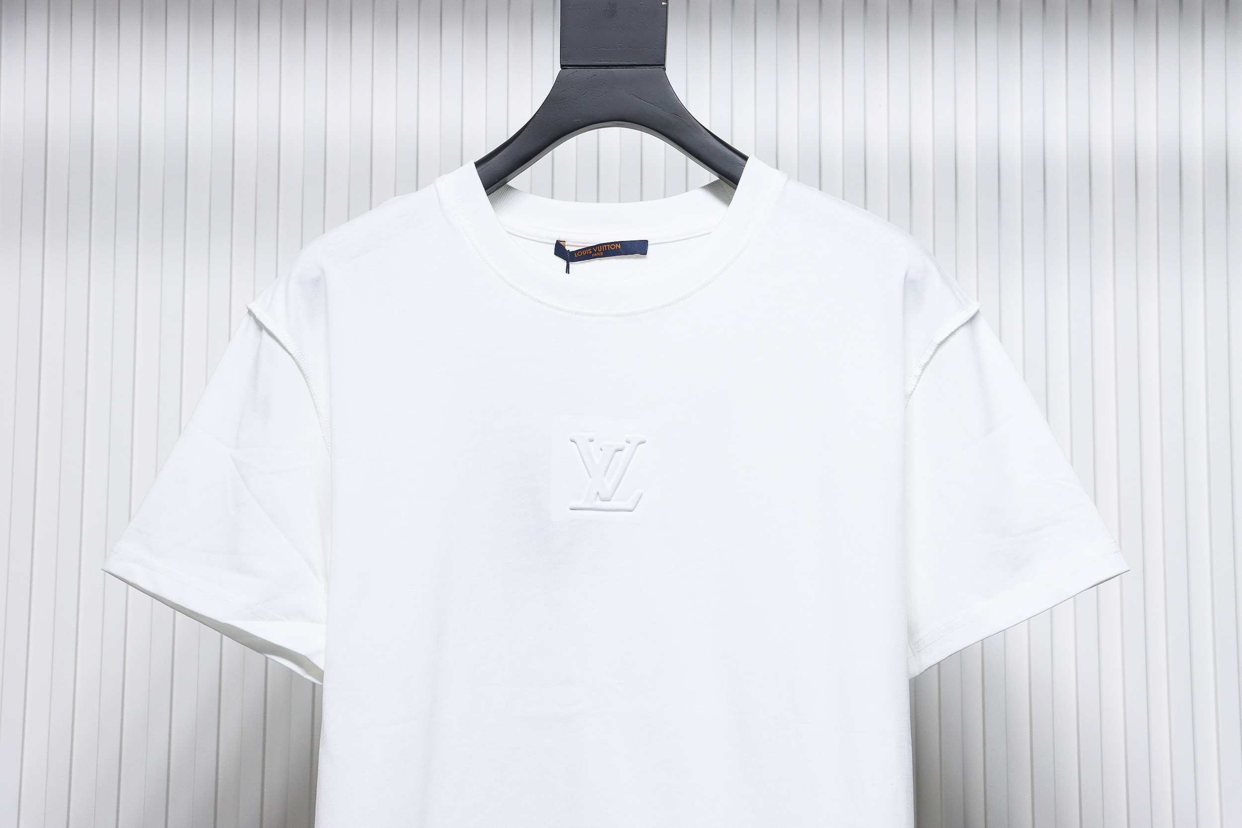 Louis Vuitton LV 3D embossed logo short sleeve White