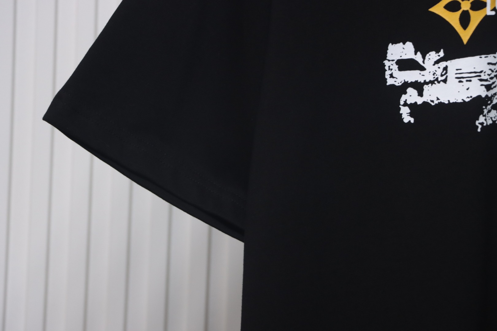 Louis Vuitton outdoor sketch brand letter logo printed short sleeve black