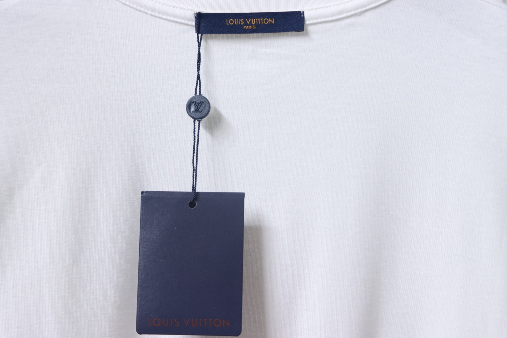 Louis Vuitton spotted red hollow print short sleeve white