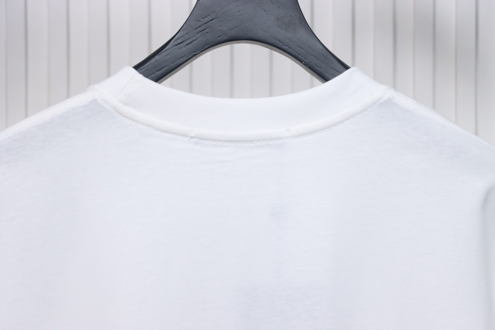 Louis Vuitton spotted red hollow print short sleeve white