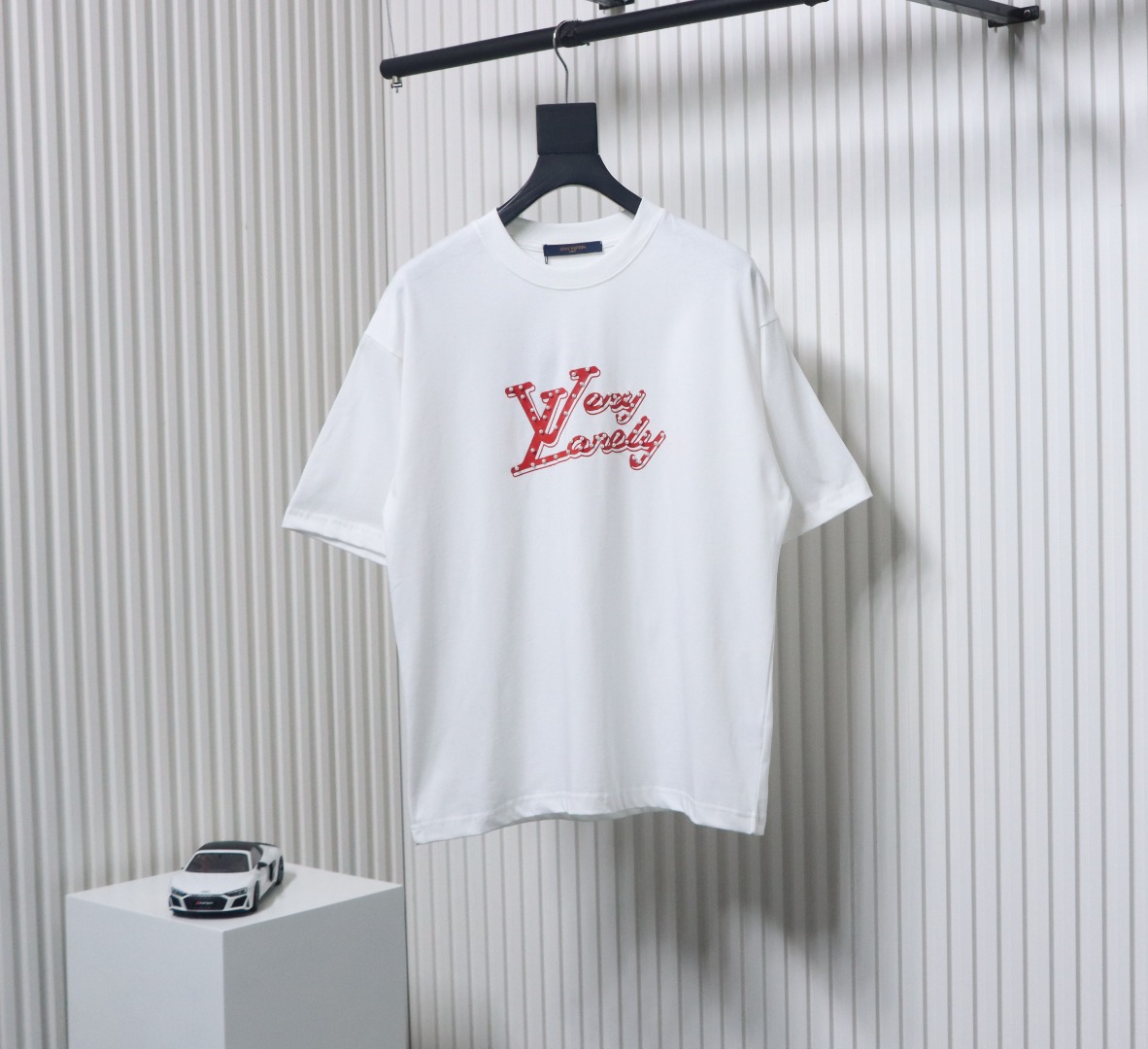 Louis Vuitton spotted red hollow print short sleeve white