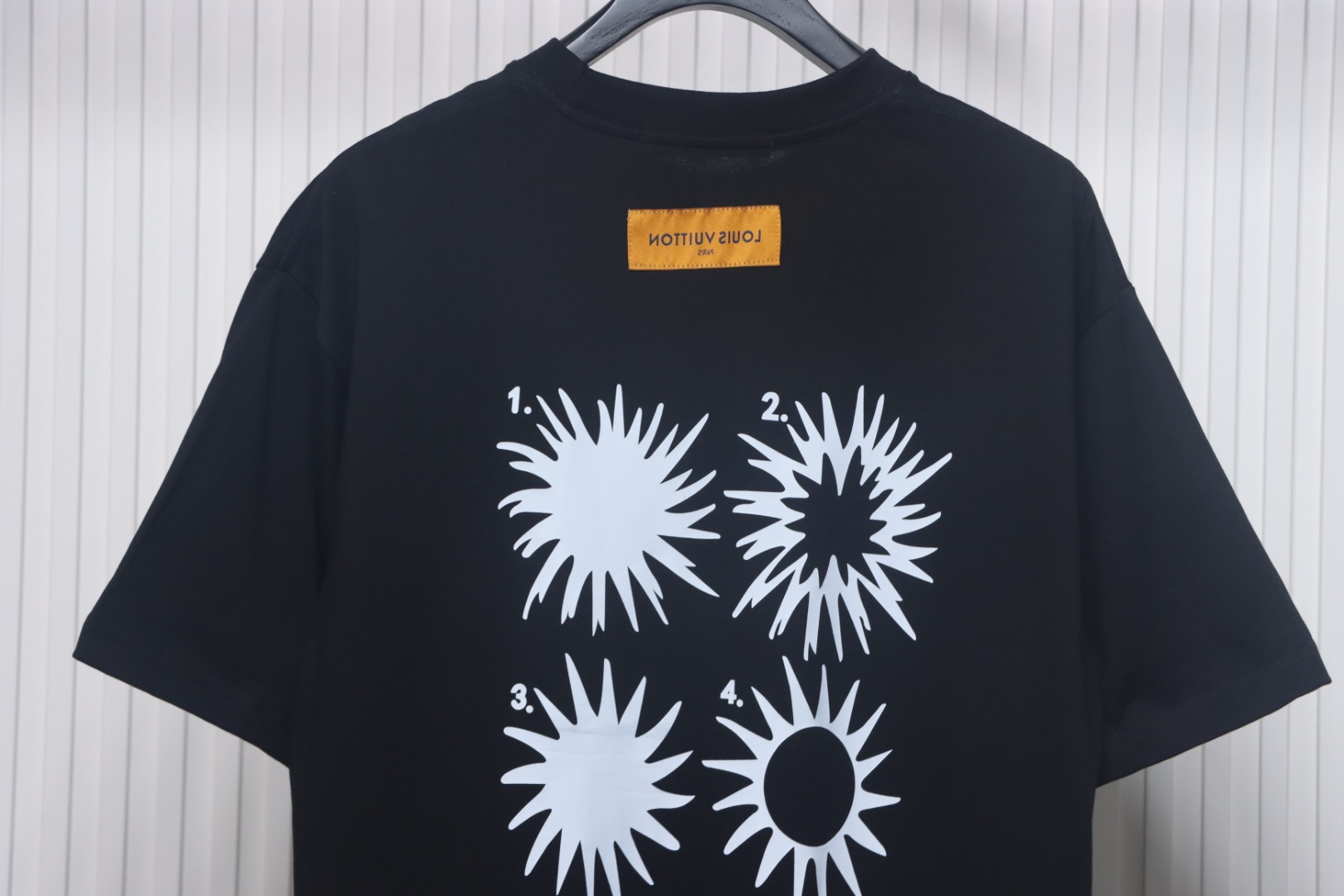 Louis Vuitton sun logo print short sleeve black