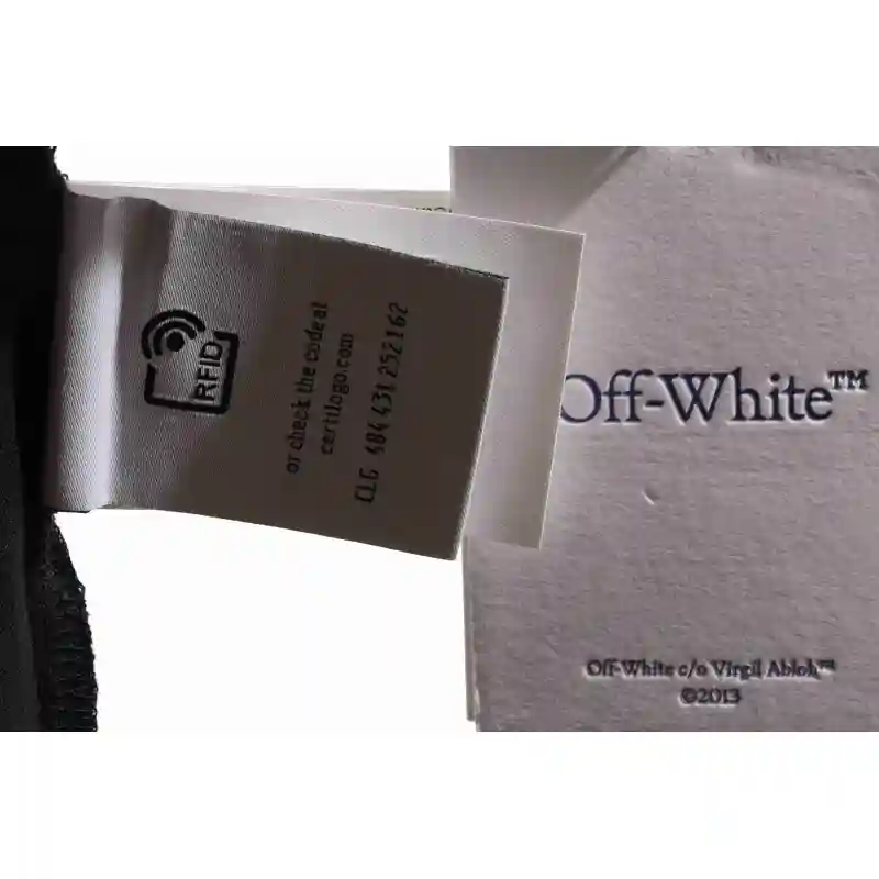 OW23 digital logo print short sleeves