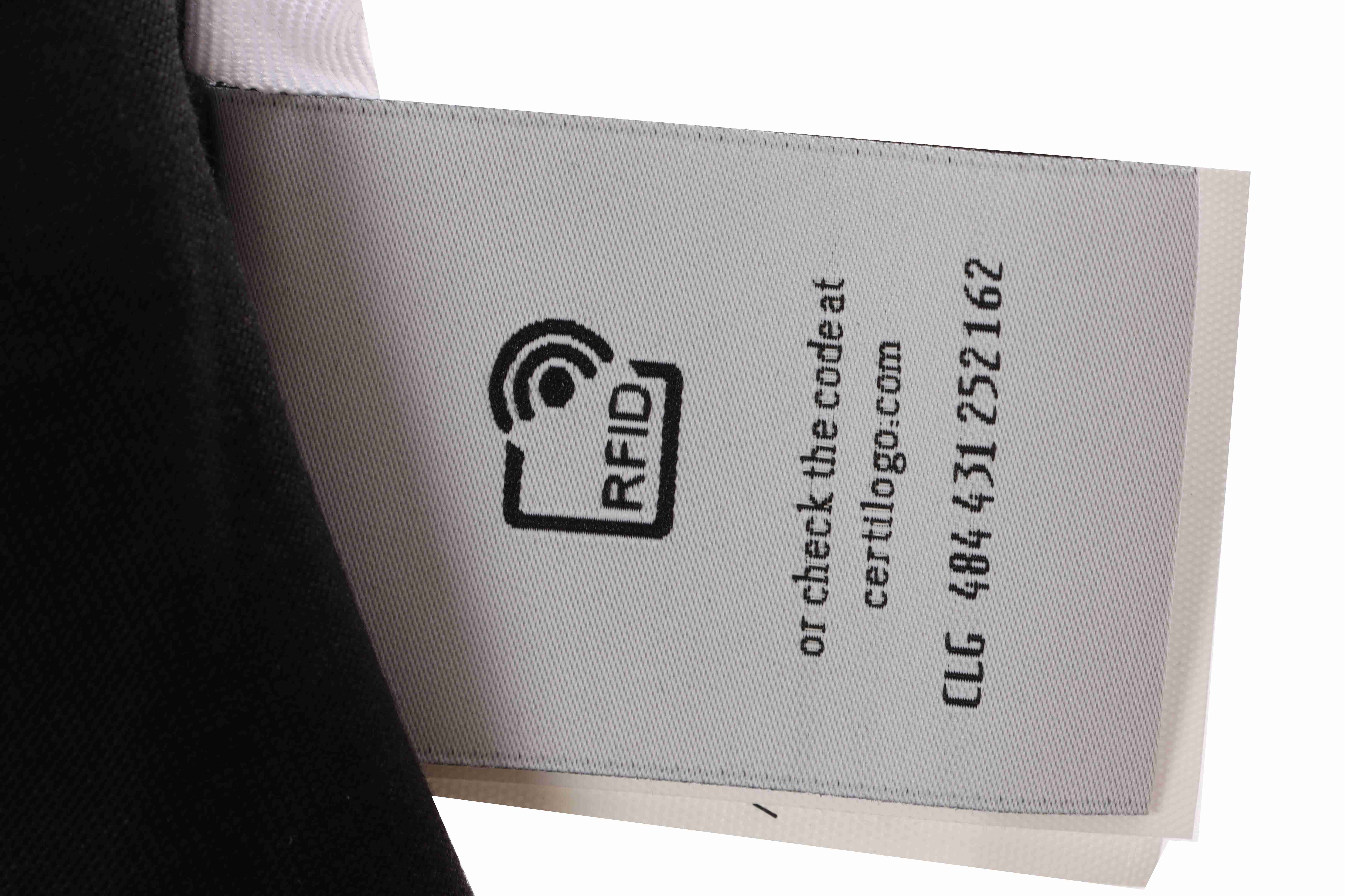 OW digital earphones arrow print short sleeves