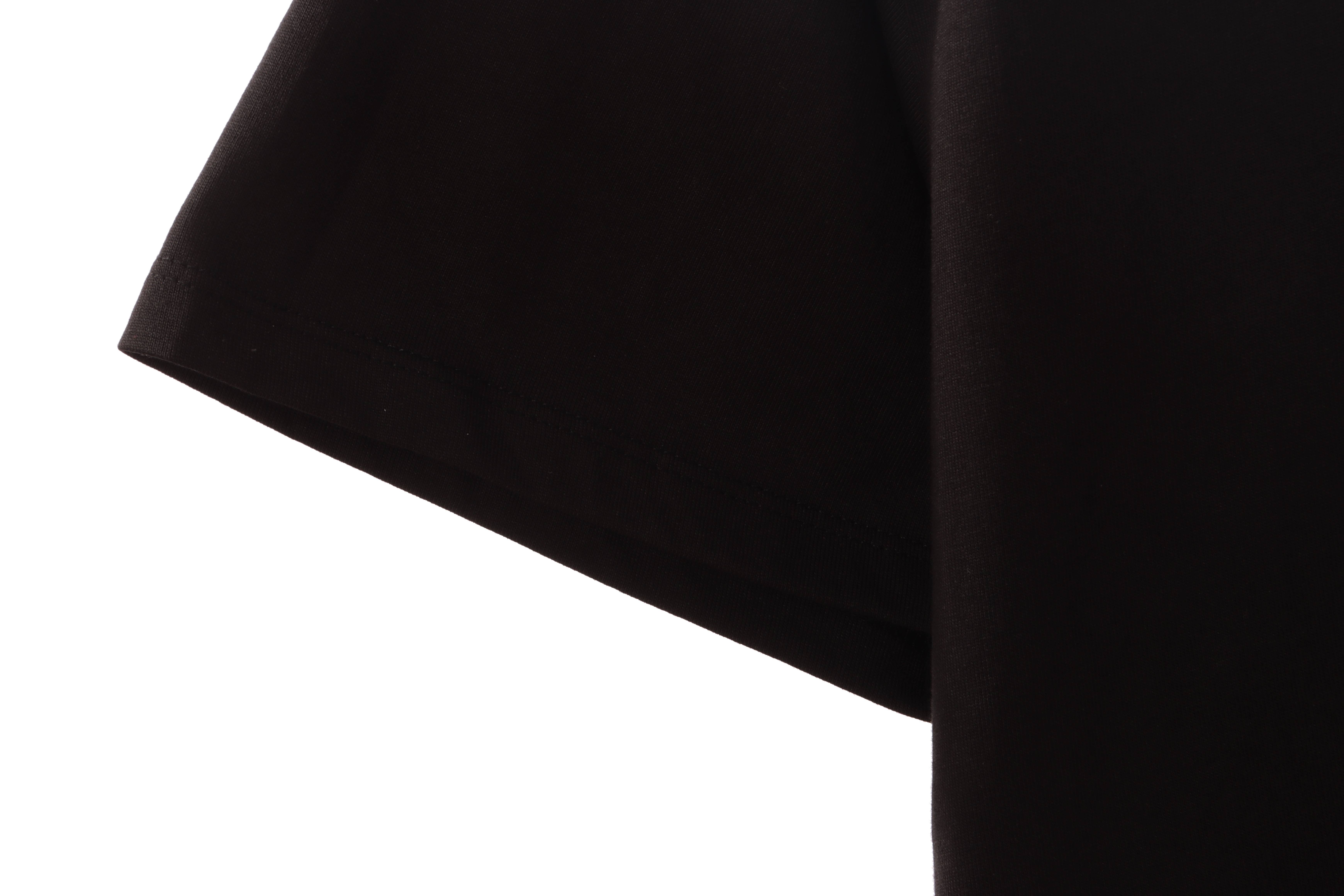 OW digital earphones arrow print short sleeves