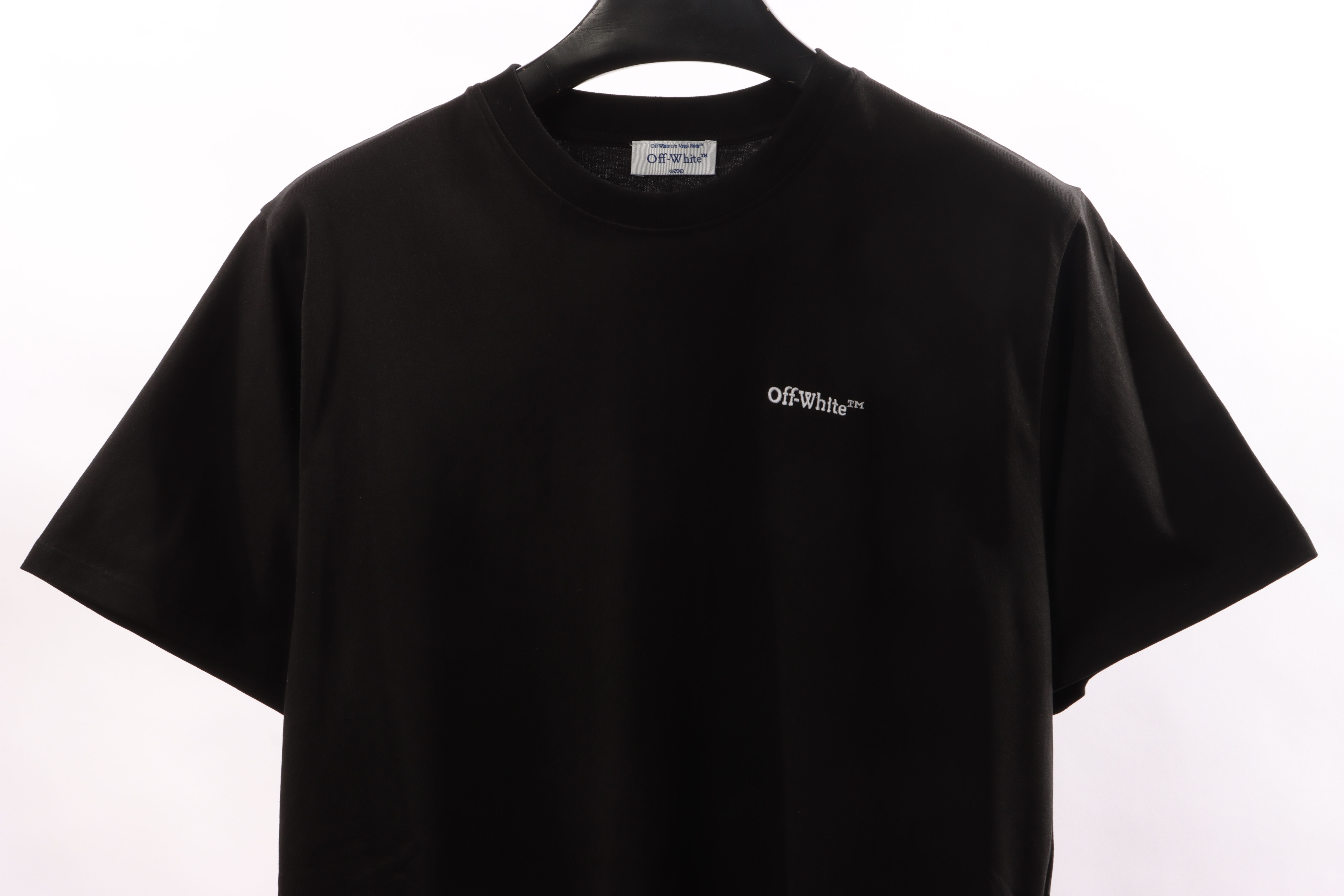 OW embroidered arrow short sleeves black