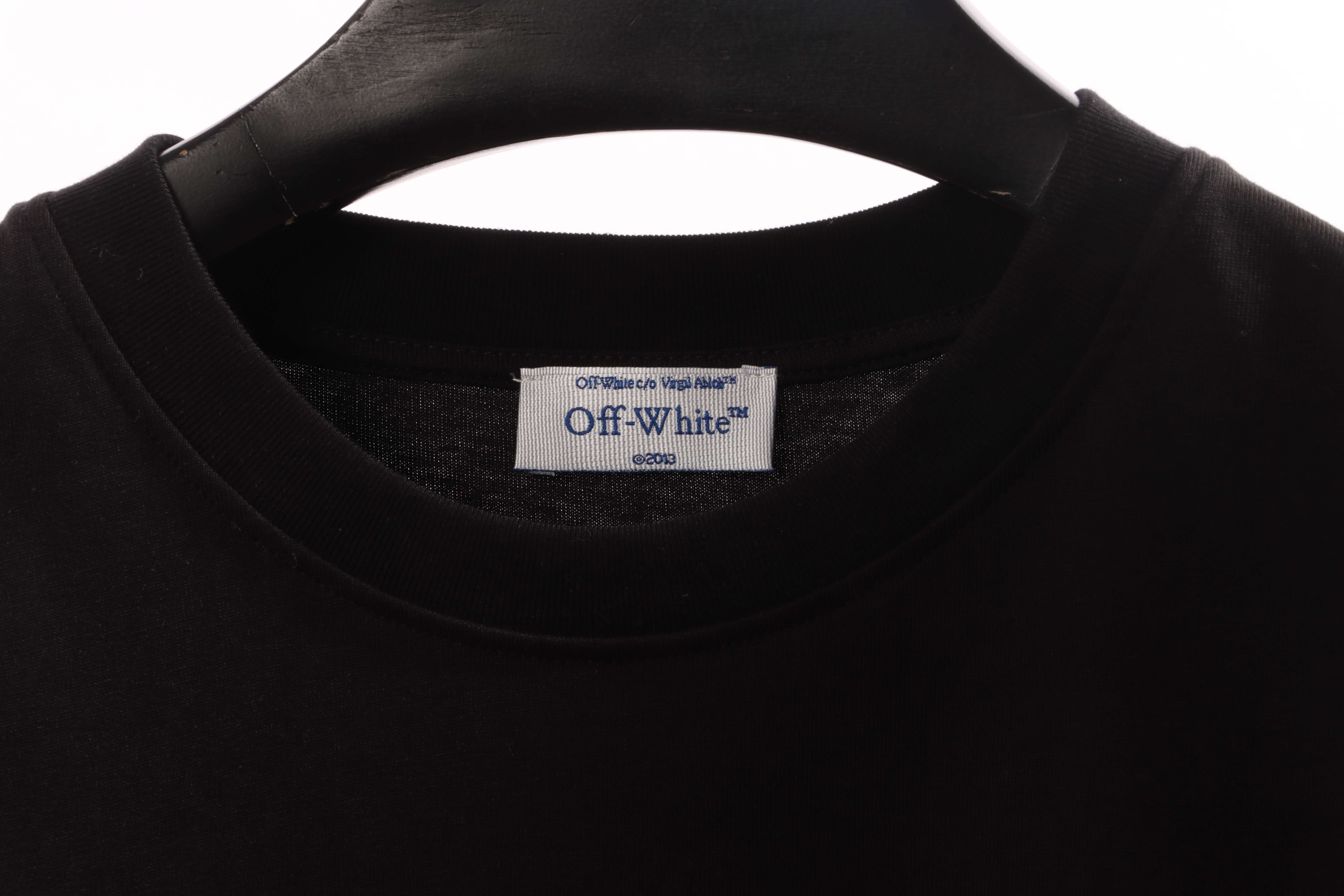 OW embroidered arrow short sleeves black