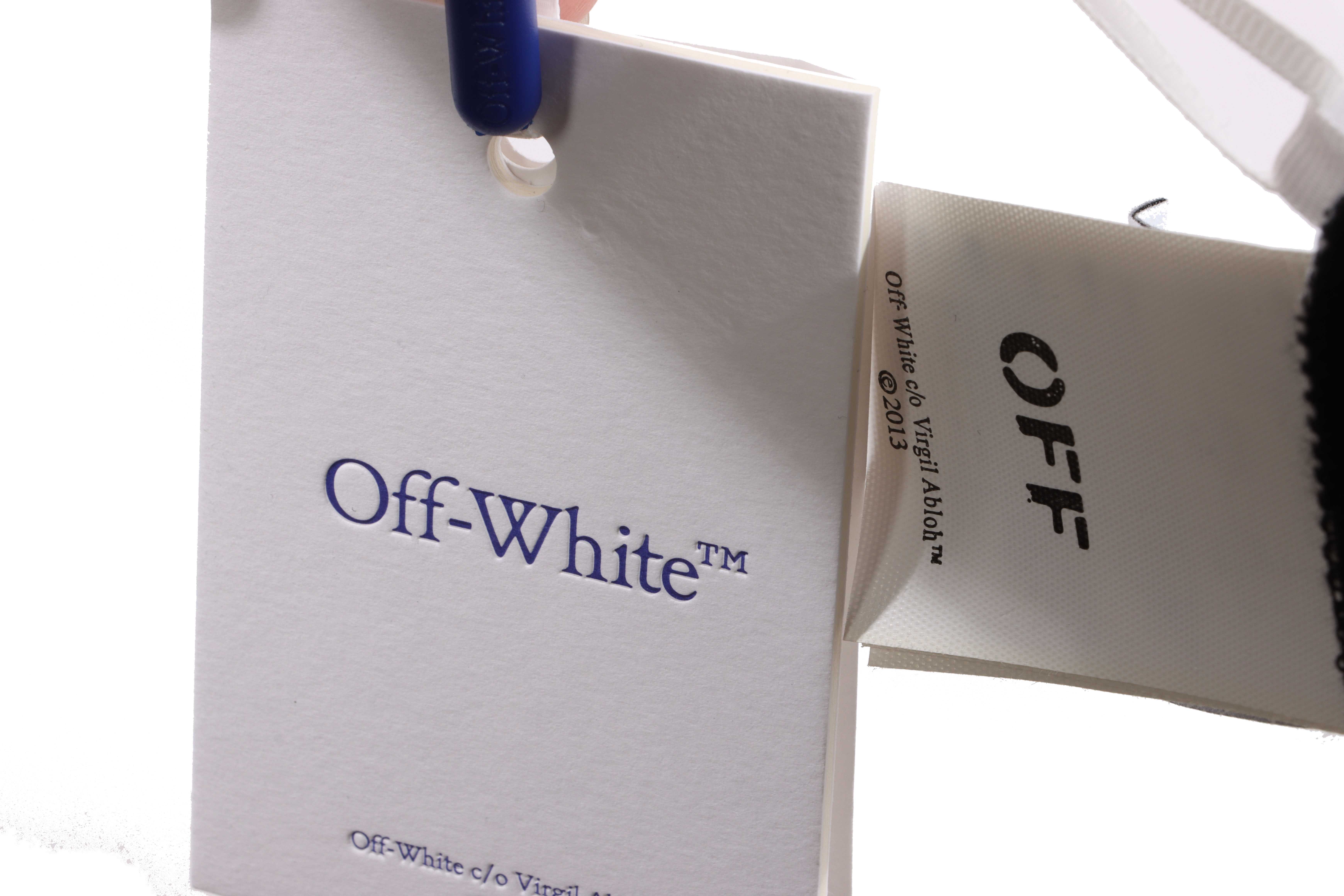 OW embroidered arrow short sleeves black