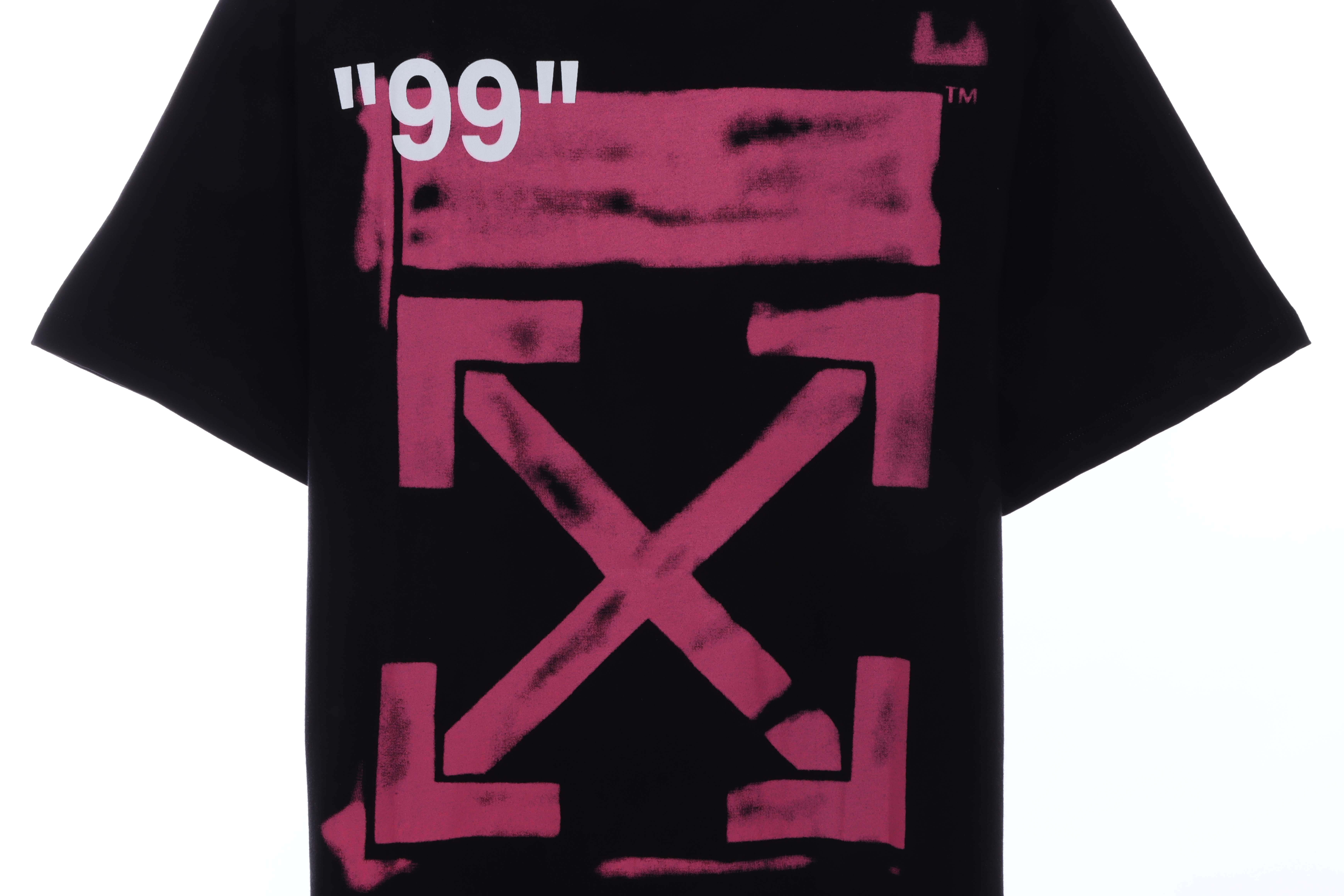 OW Graffiti Pink Arrow Short Sleeve Black