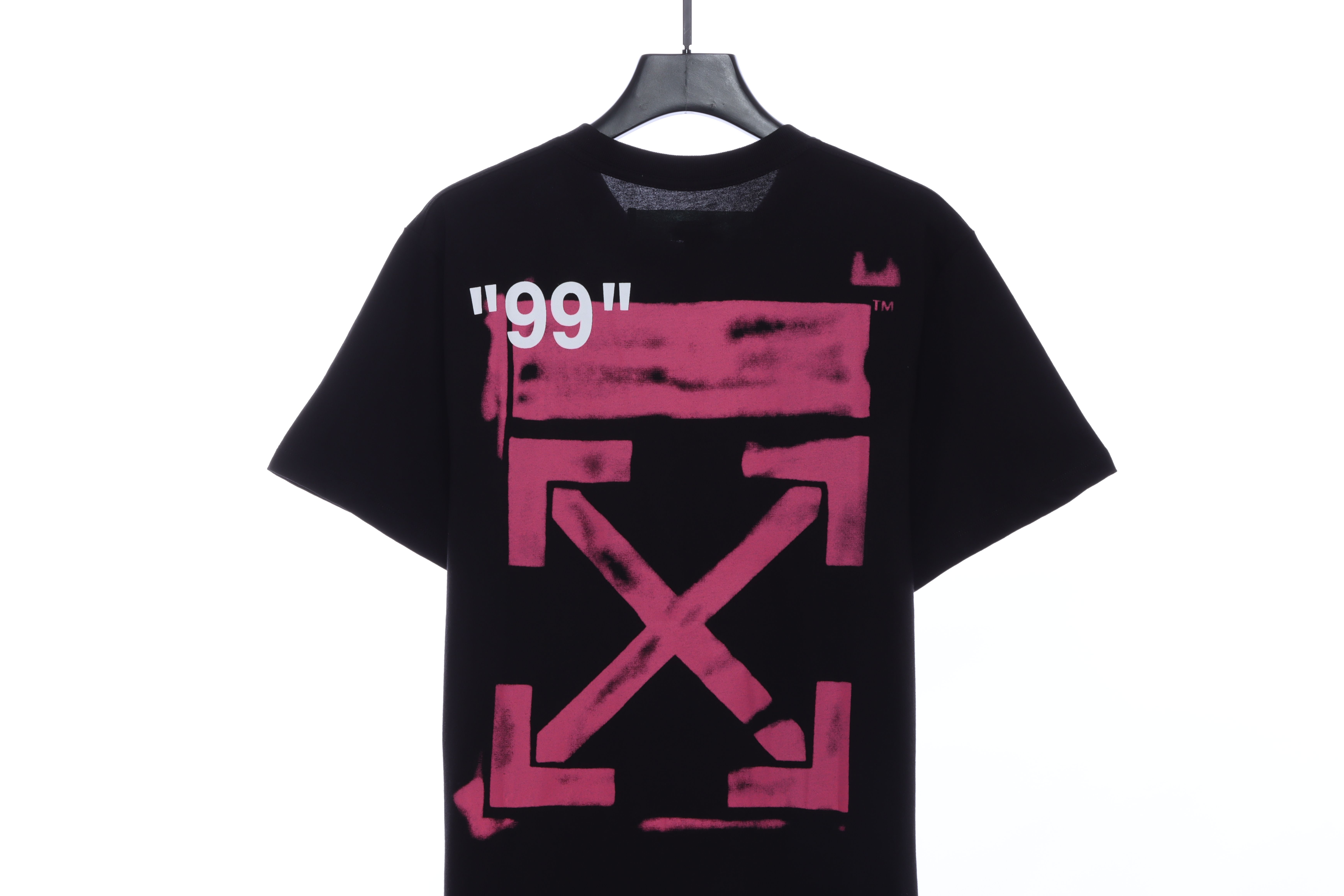 OW Graffiti Pink Arrow Short Sleeve Black