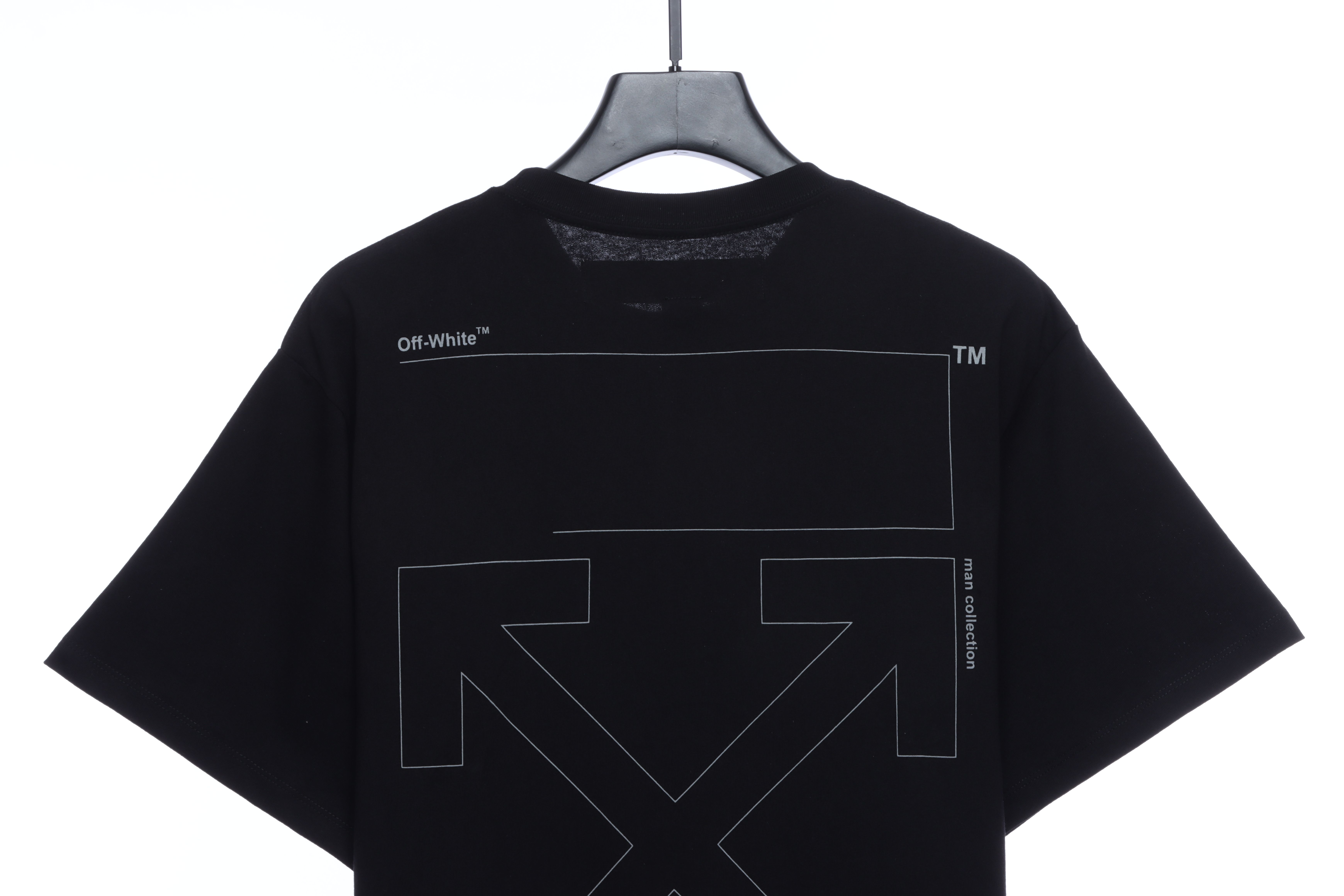 OW Incomplete Arrow Short Sleeve Black